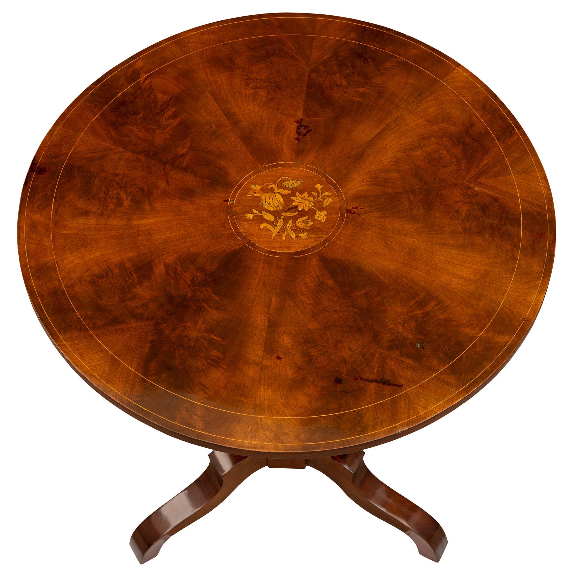 French 19th Century Charles X St. Mahogany and Tulipwood Tilt Top Side Table In Good Condition For Sale In West Palm Beach, FL
