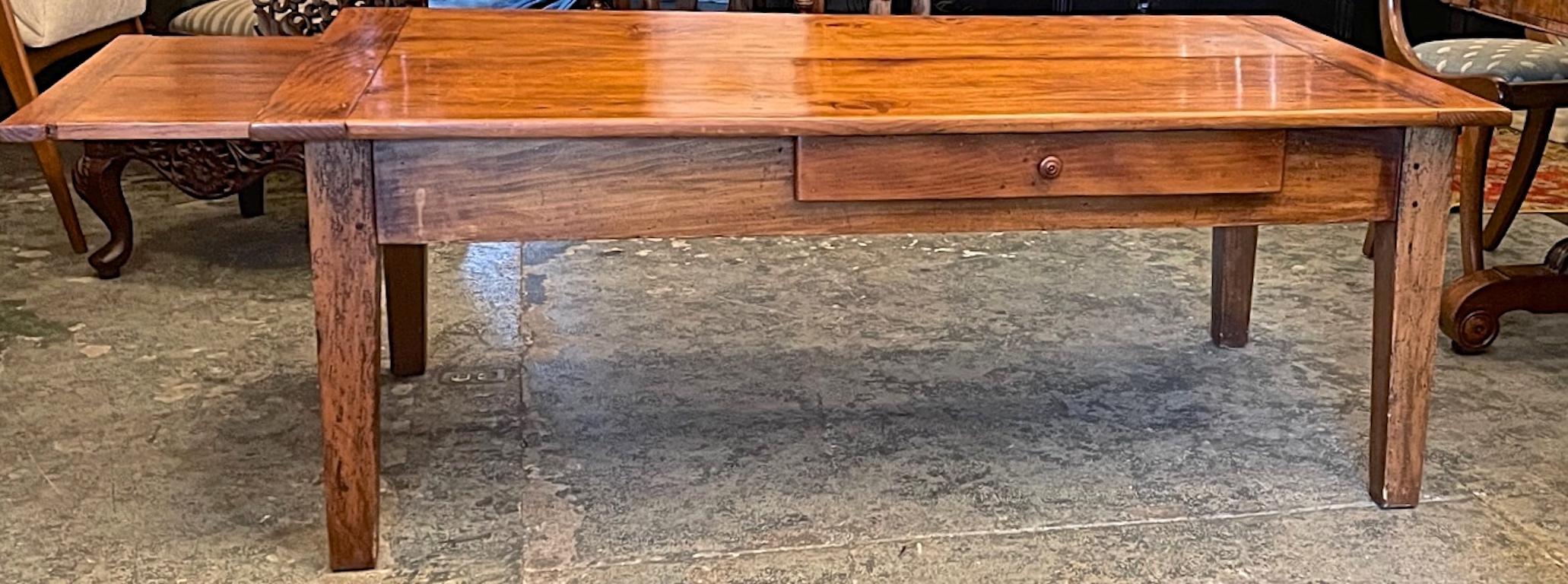 French 19th Century Cherrywood Coffee Table With Extension And One Side Drawer In Distressed Condition For Sale In Santa Monica, CA