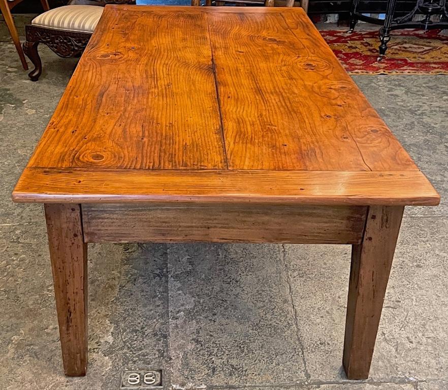 French 19th Century Cherrywood Coffee Table With Extension And One Side Drawer For Sale 5