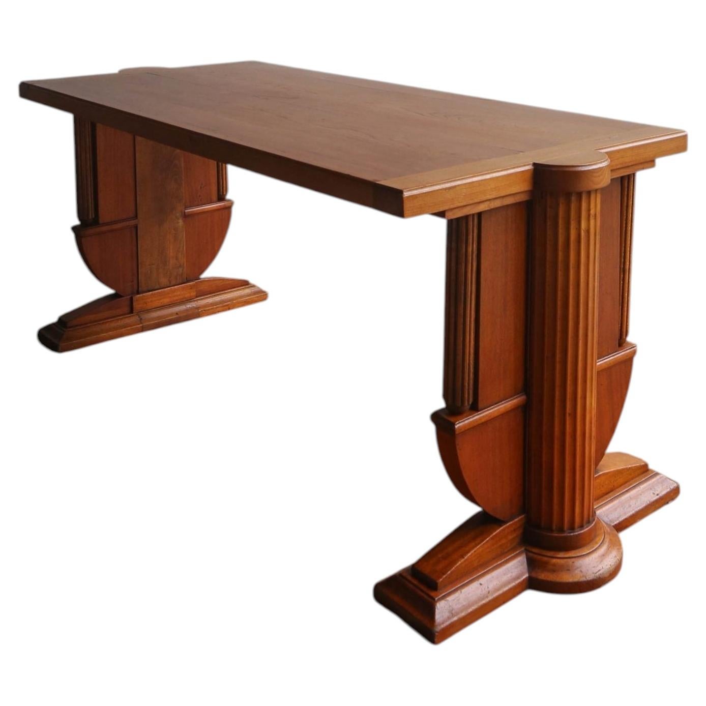 Mesa de comedor francesa del siglo XIX con pedestal, de madera de cerezo