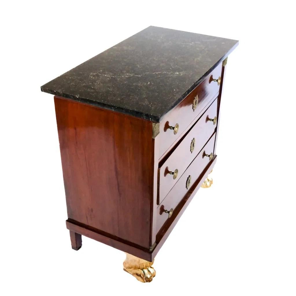 French 19th Century Chest of Drawers - Commode In Good Condition For Sale In Greenwich, CT