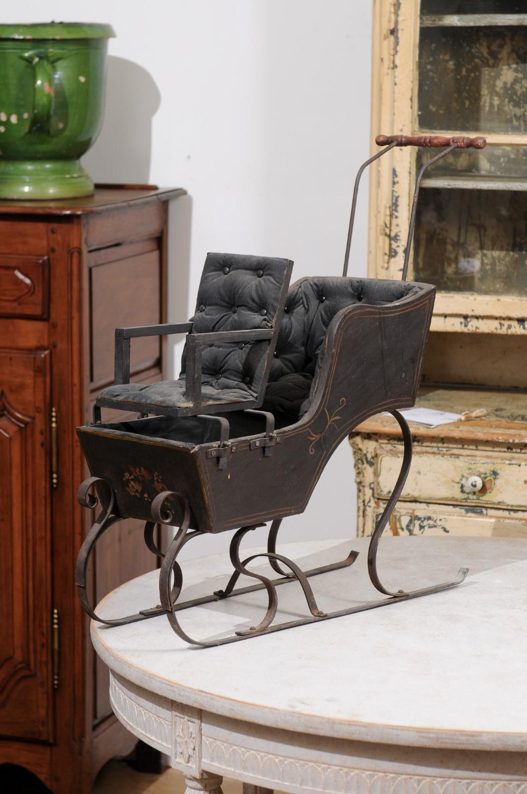 French 19th Century Child's Sleigh with Tufted Upholstery and Floral Décor 6