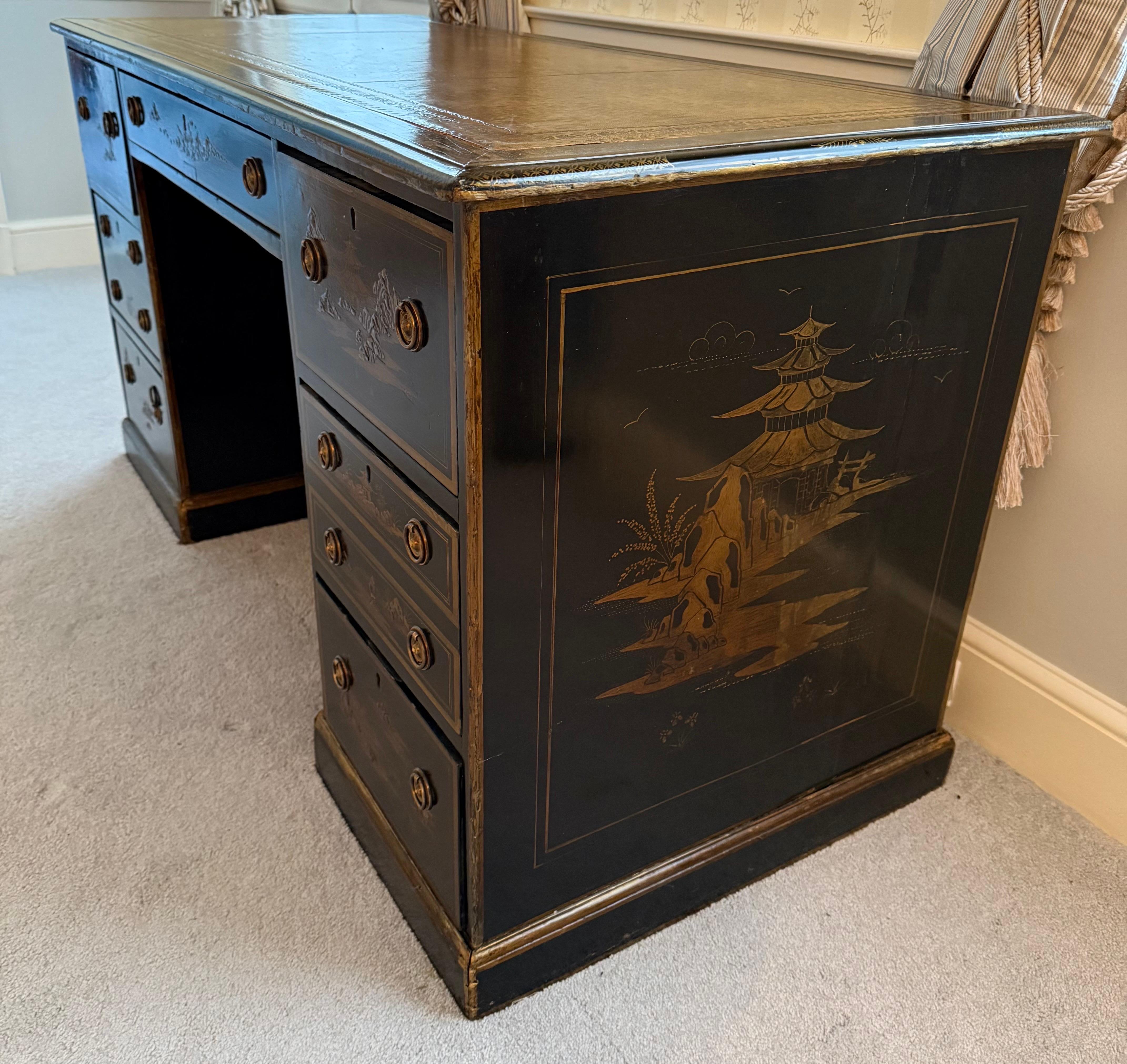 Wood French 19th Century Chinoiserie Kneehole Handpainted Writing Desk Table 9 Drawer