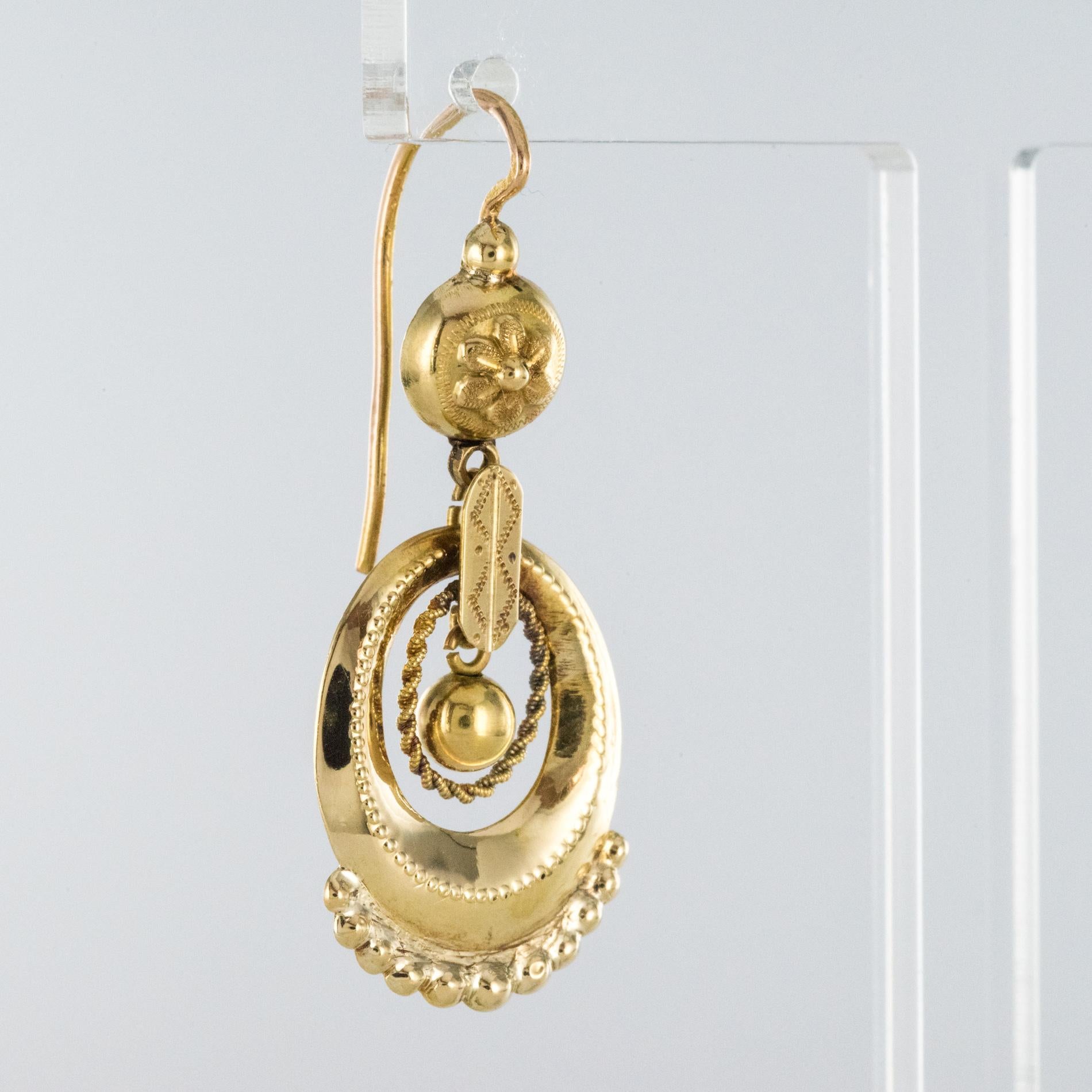 French 19th Century Chiseled 18 Karat Yellow Gold Dangle Earrings 3