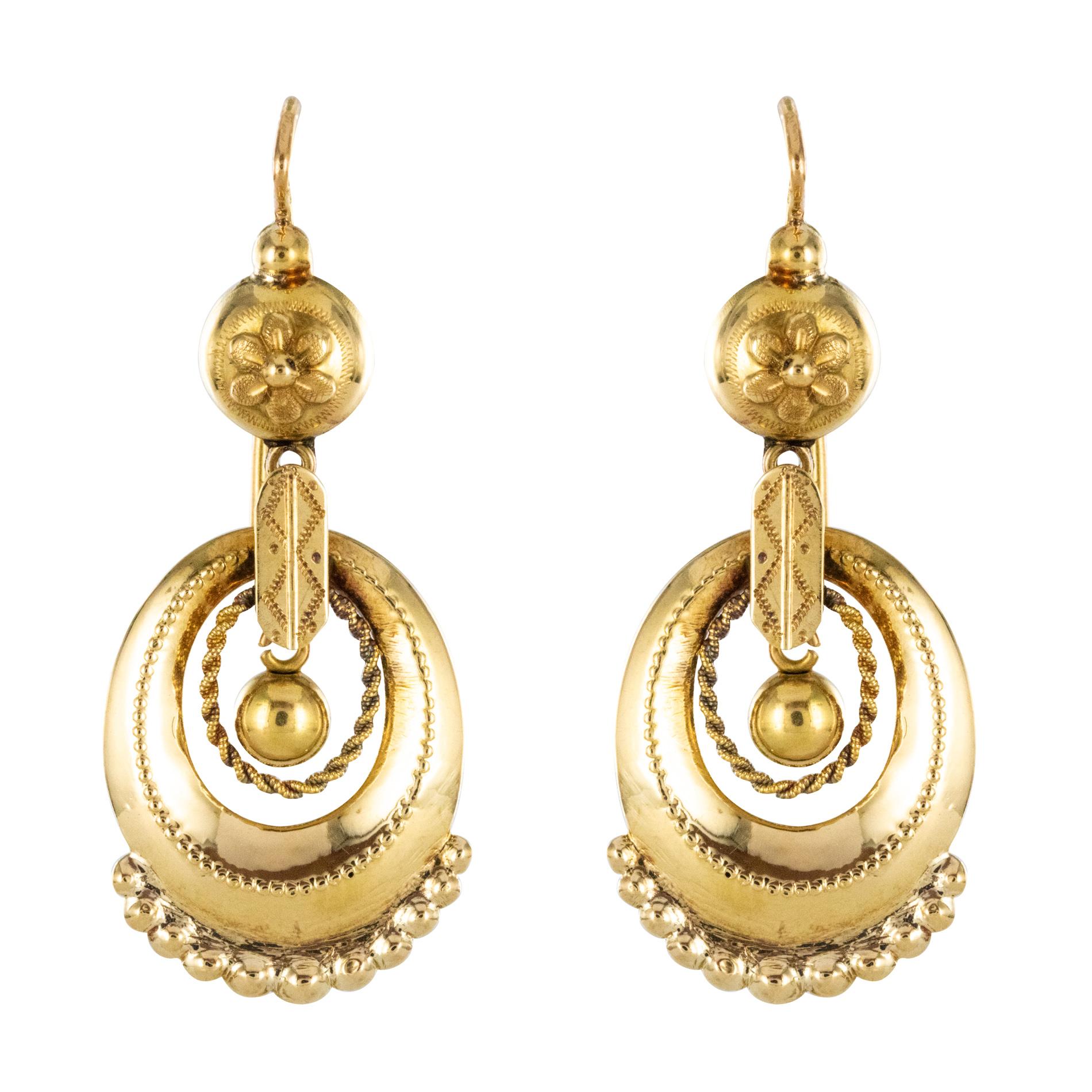 French 19th Century Chiseled 18 Karat Yellow Gold Dangle Earrings