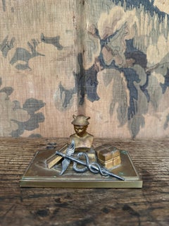 French 19th century Classical bronze paperweight