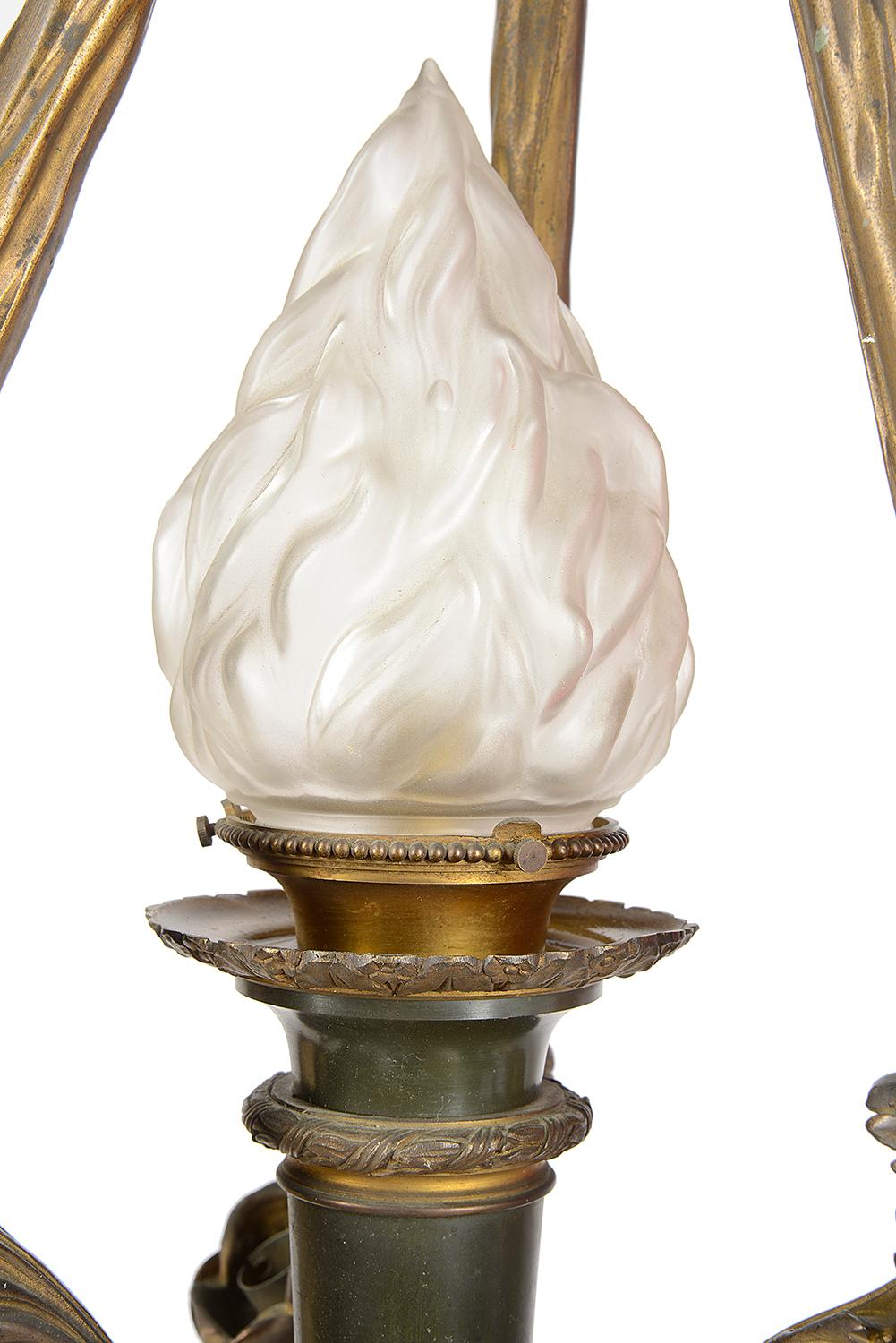 Lampadario classico francese del XIX secolo in vendita 1