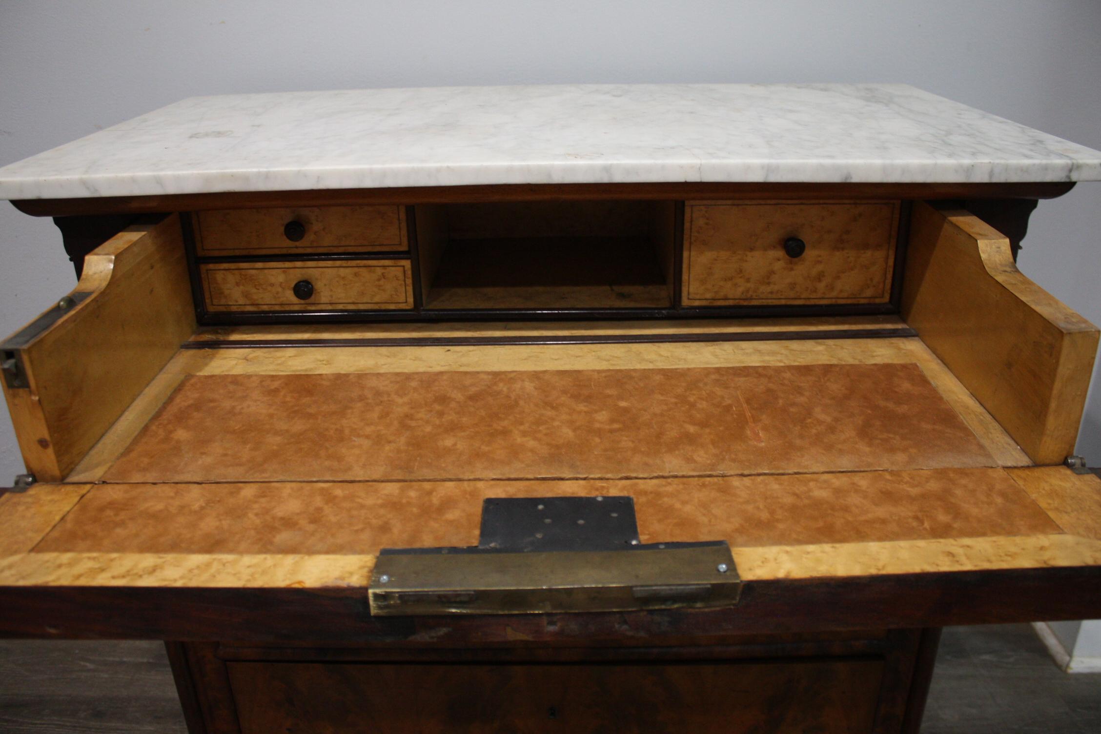 French 19th Century Commode Desk In Good Condition In Stockbridge, GA
