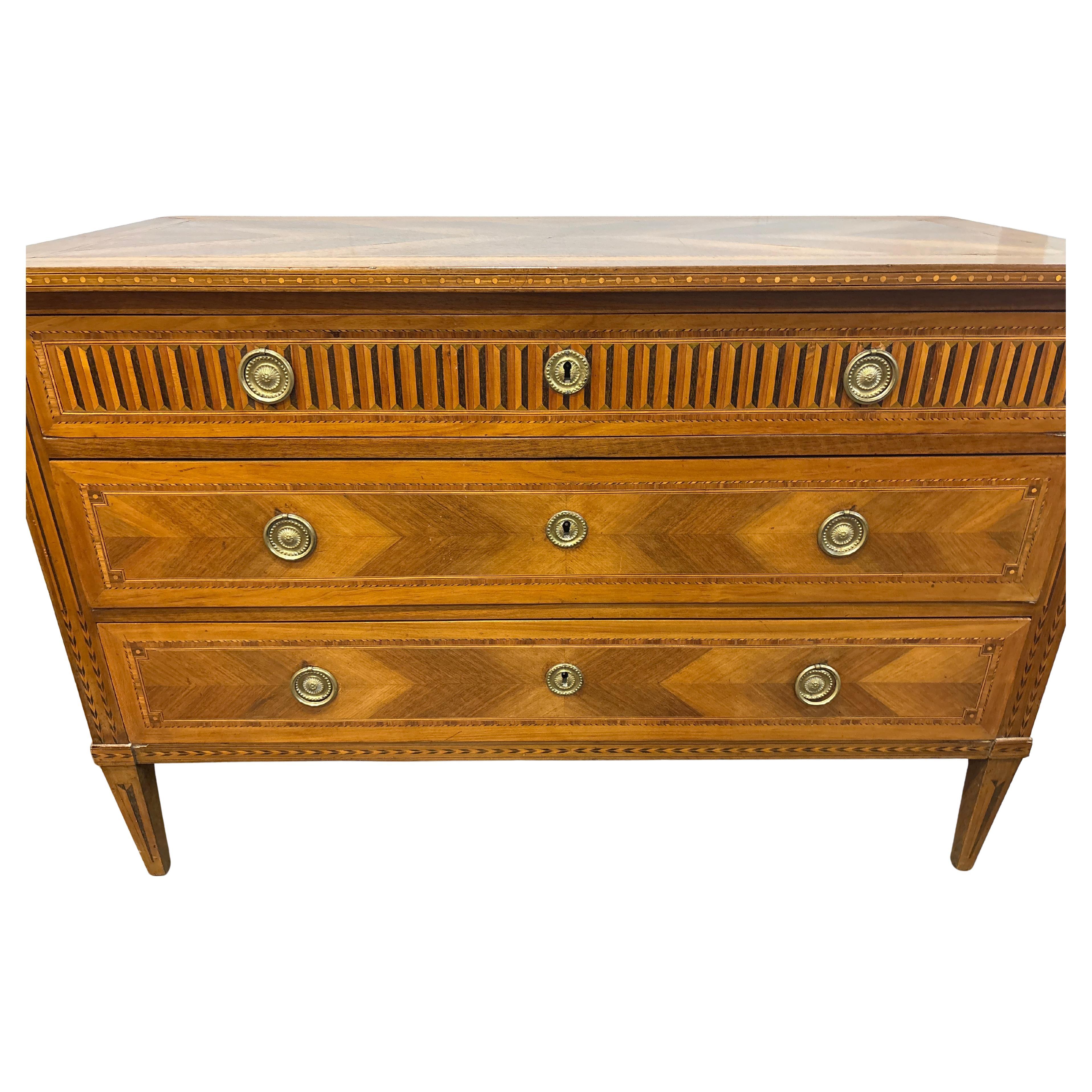 Louis XVI Commode française du 19ème siècle en vente