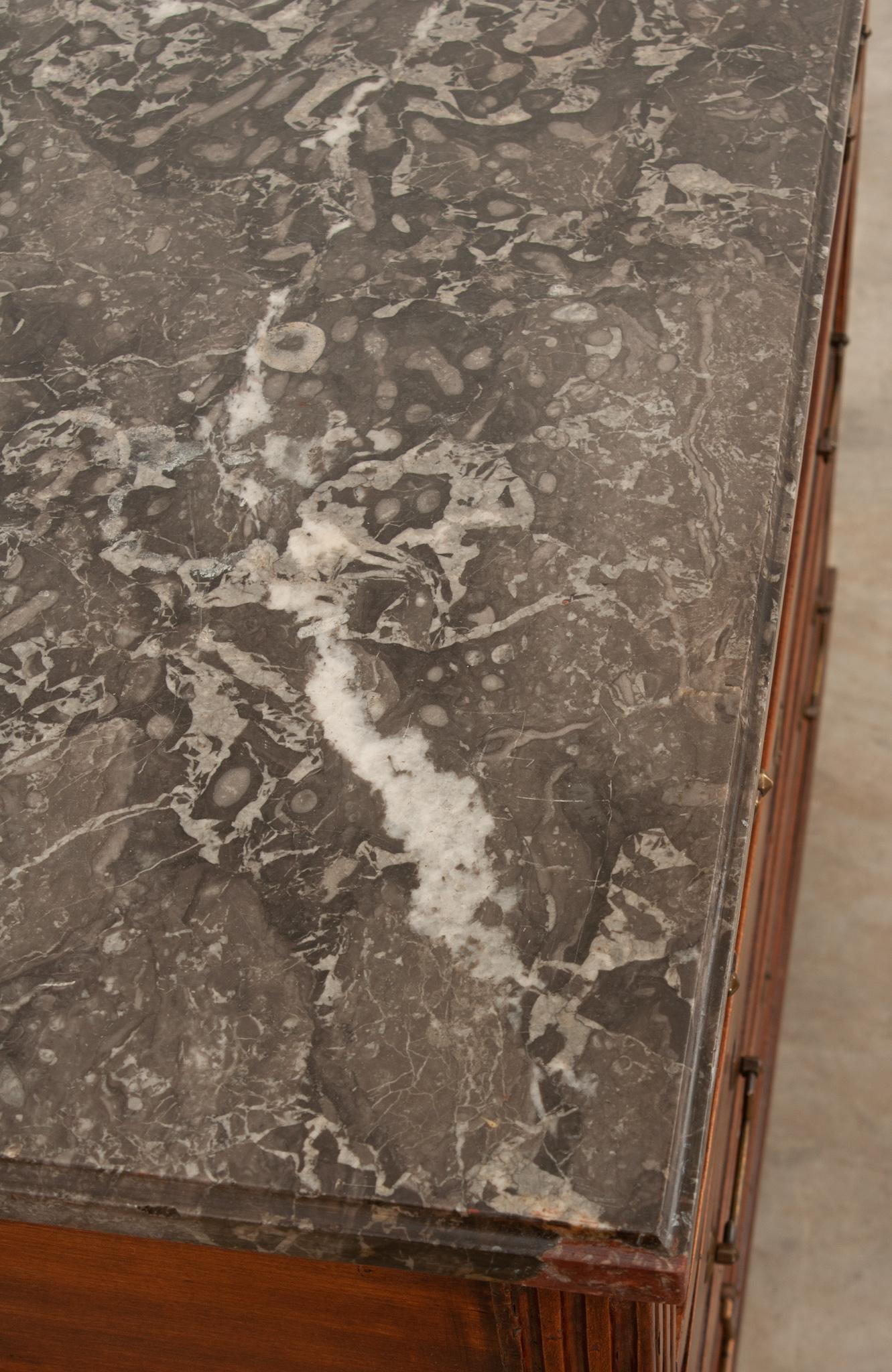 French 19th Century Commode In Good Condition In Baton Rouge, LA