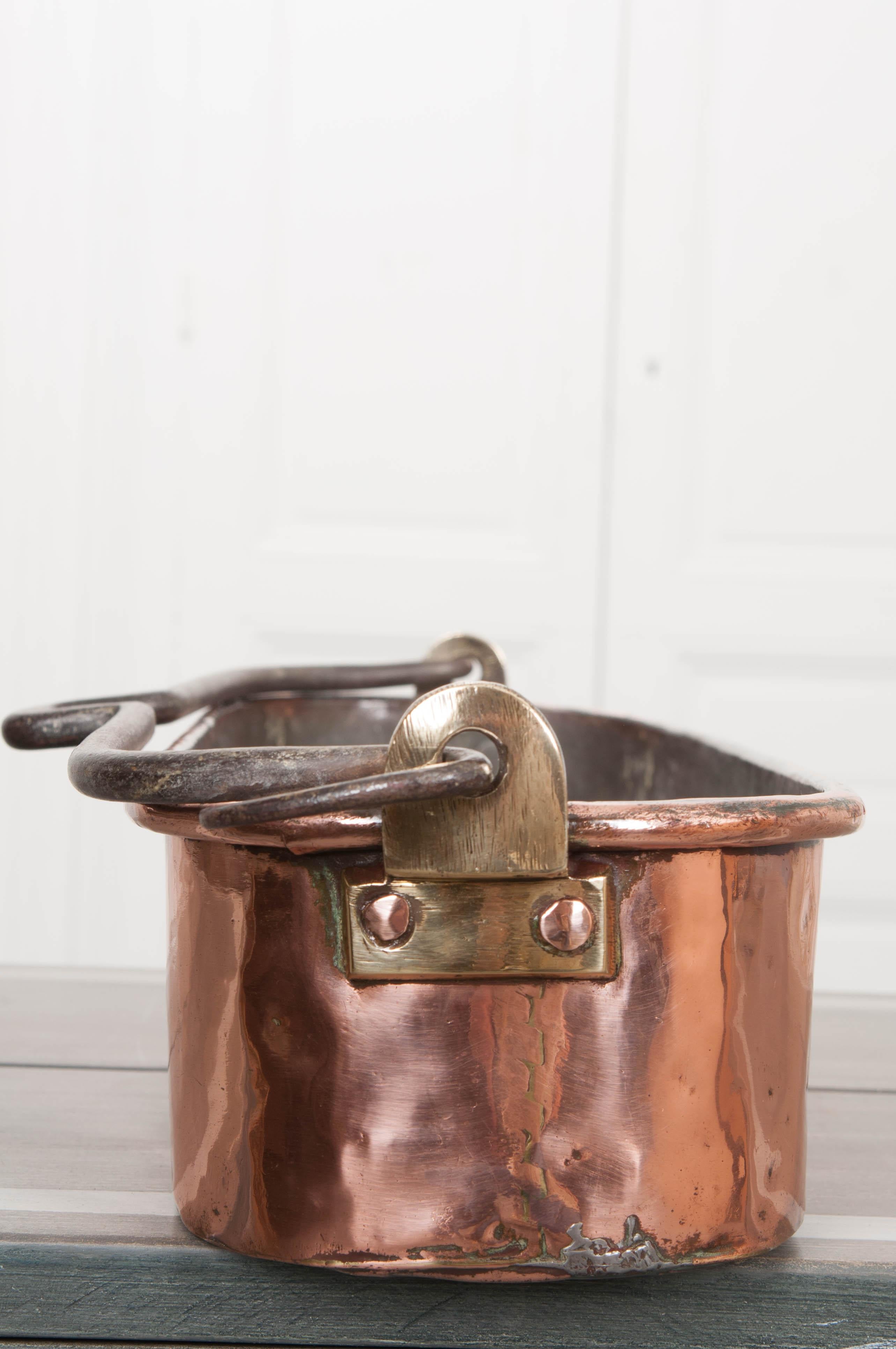 French 19th Century Copper Fish Kettle, Or Poisonierre In Good Condition In Baton Rouge, LA