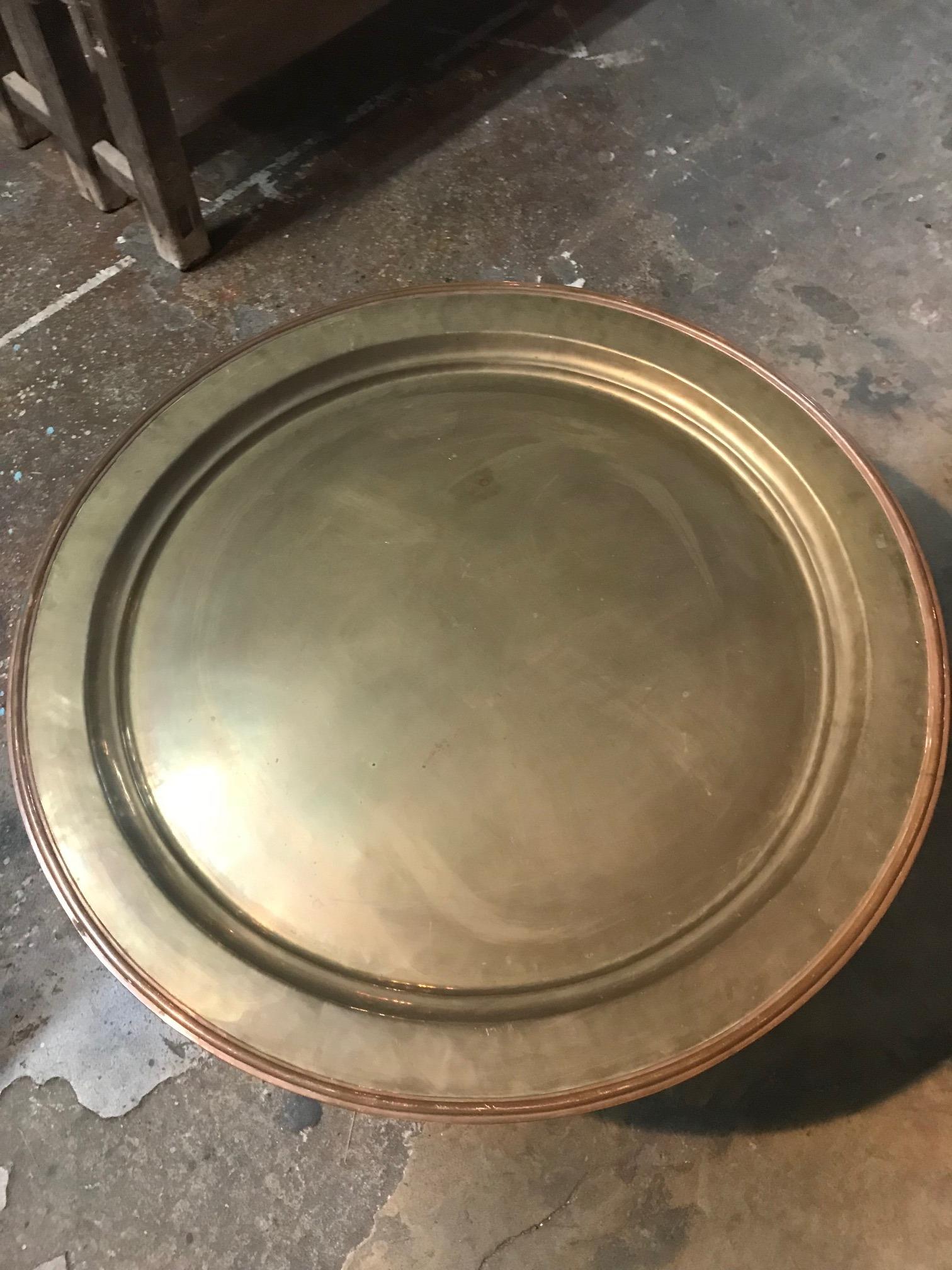Table basse en cuivre du 19ème siècle Bon état - En vente à Round Top, TX