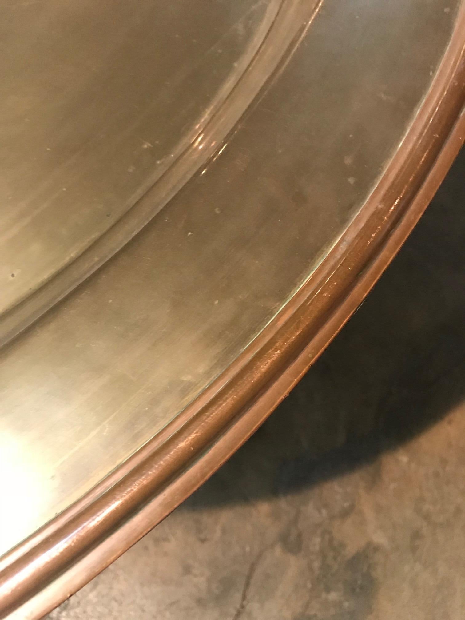 Cuivre Table basse en cuivre du 19ème siècle en vente