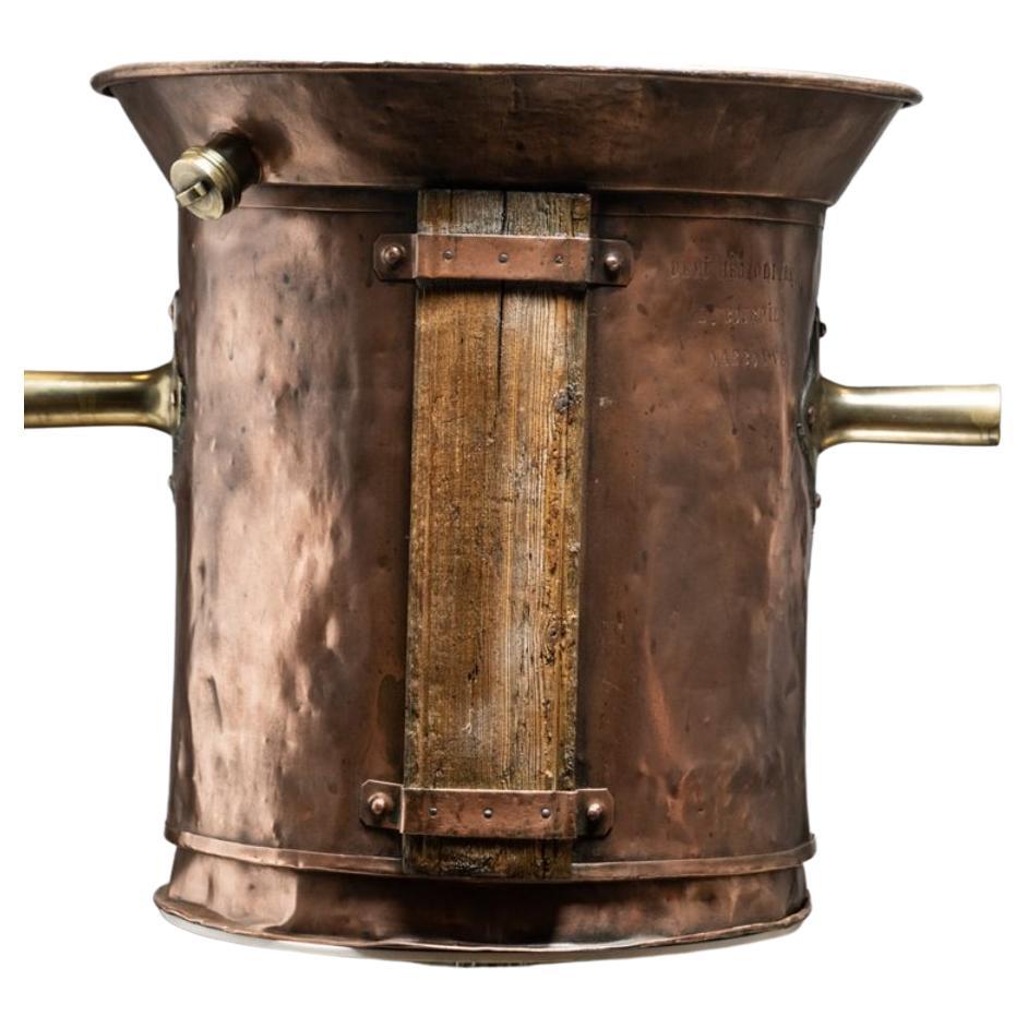 French 19th Century Copper Wine Measure 'Demi Hectolitre, 50 Litres' In Good Condition For Sale In Victoria, BC