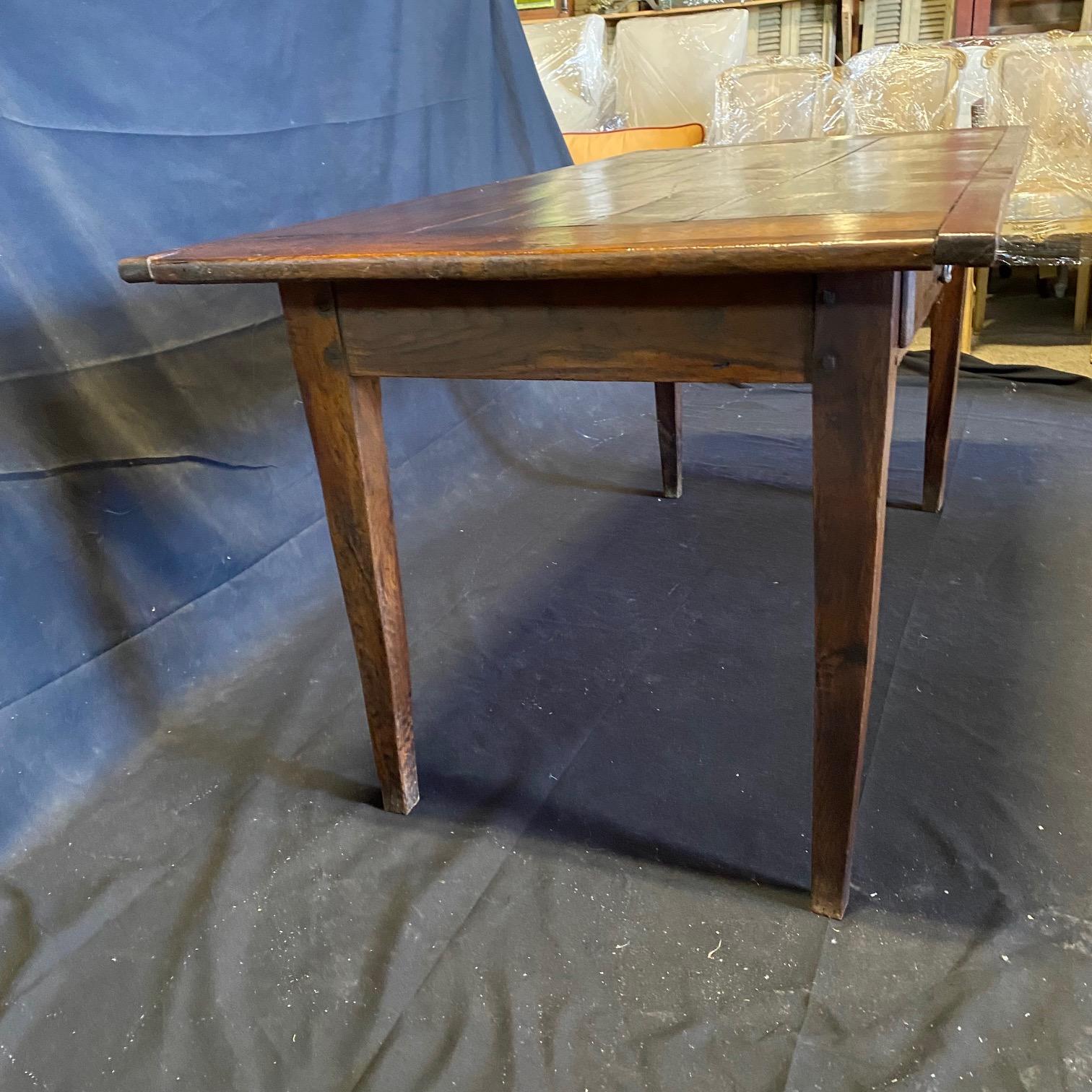 French 19th Century Country Farmhouse Dining Table from Provence 3