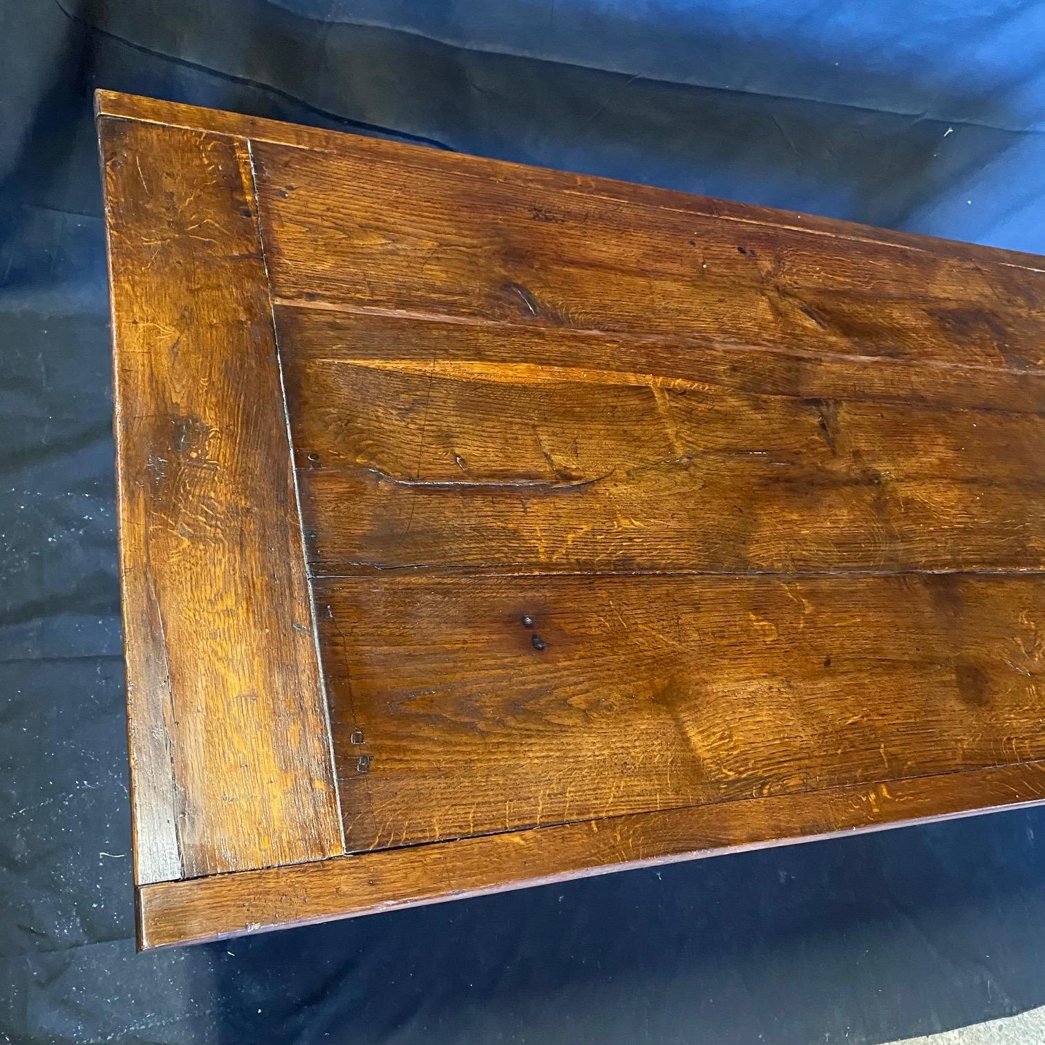French 19th Century Country Farmhouse Dining Table from Provence For Sale 4