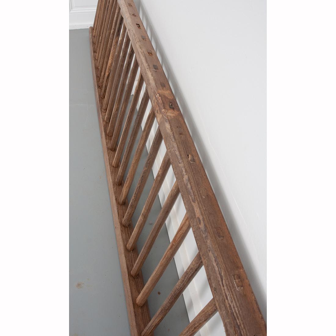 French 19th Century Country Oak Ladder In Good Condition In Baton Rouge, LA