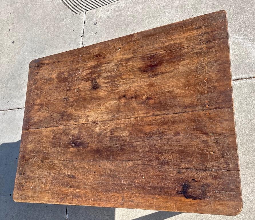 French 19th Century Country Pine Breakfast Dining Table 3