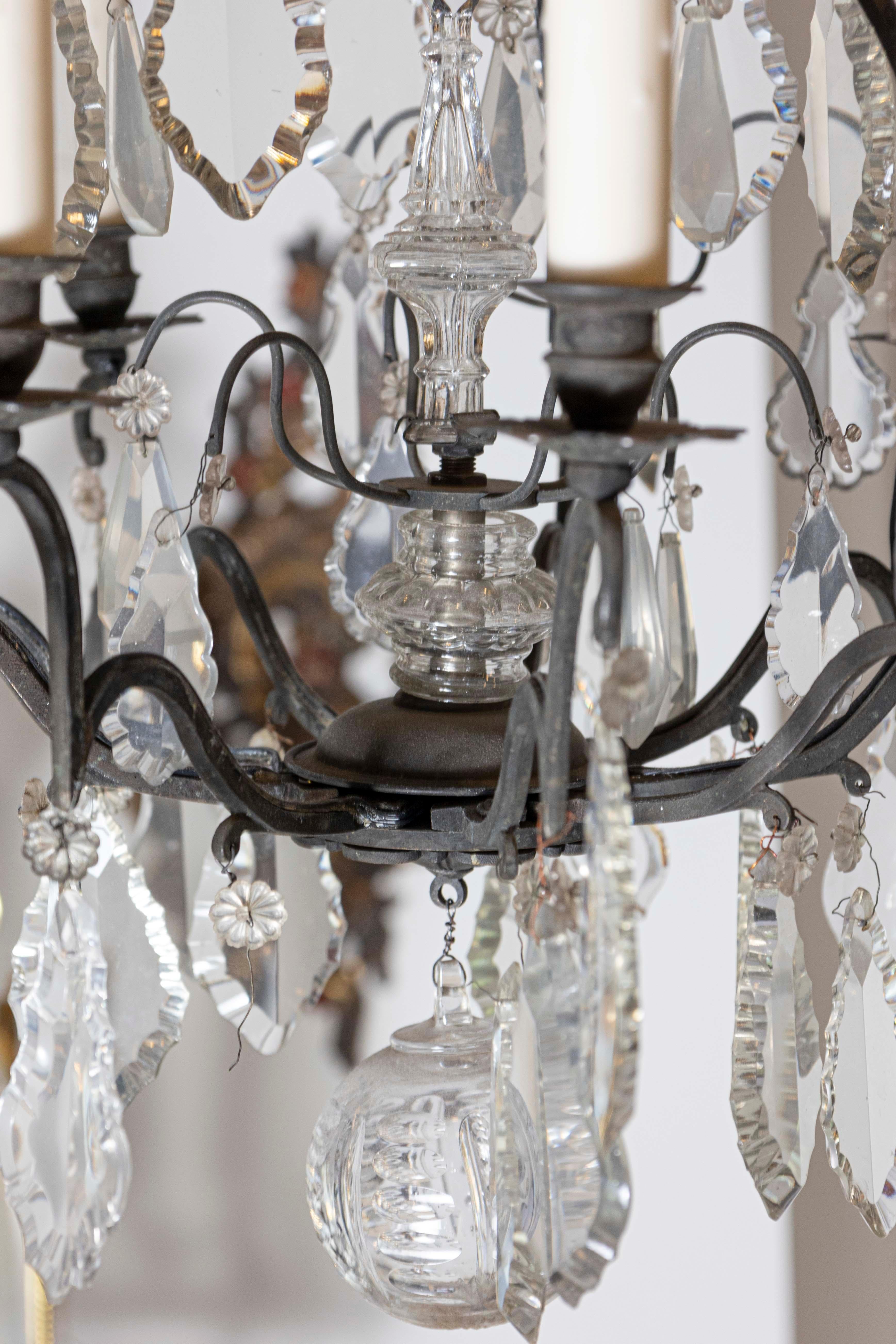French 19th Century Crystal and Iron Six-Light Chandelier with Pendeloques For Sale 1