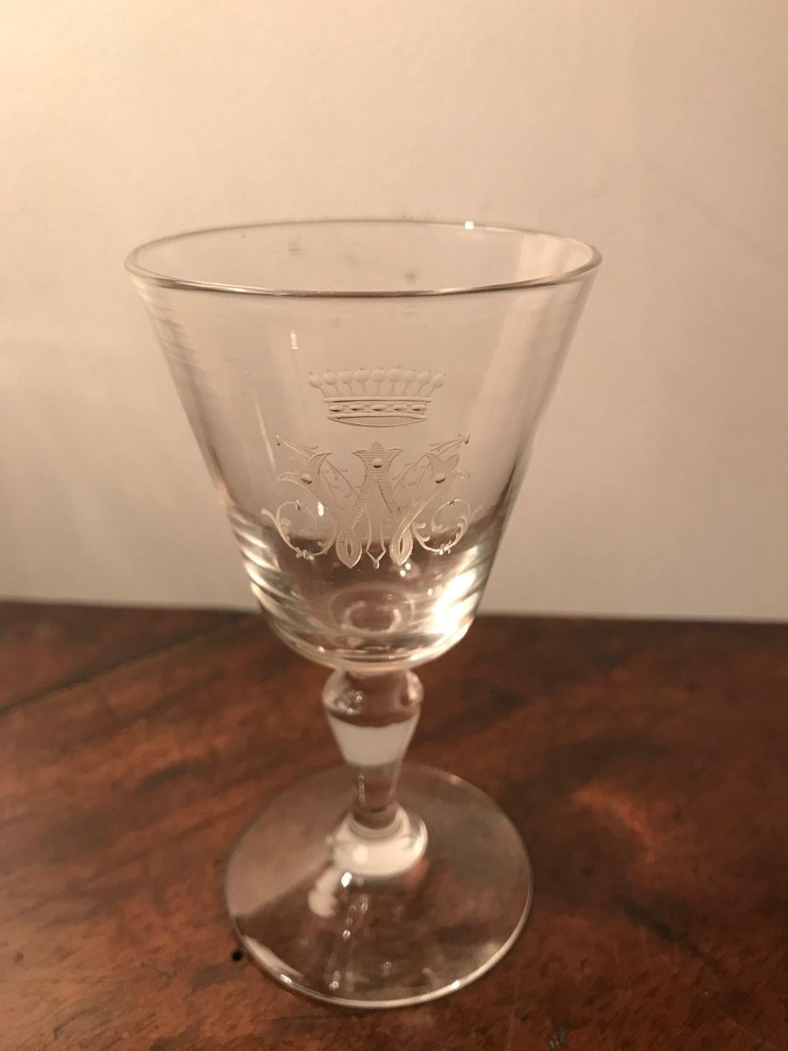 French 19th Century Crystal Liquor or Liqueur Glasses For Sale 2