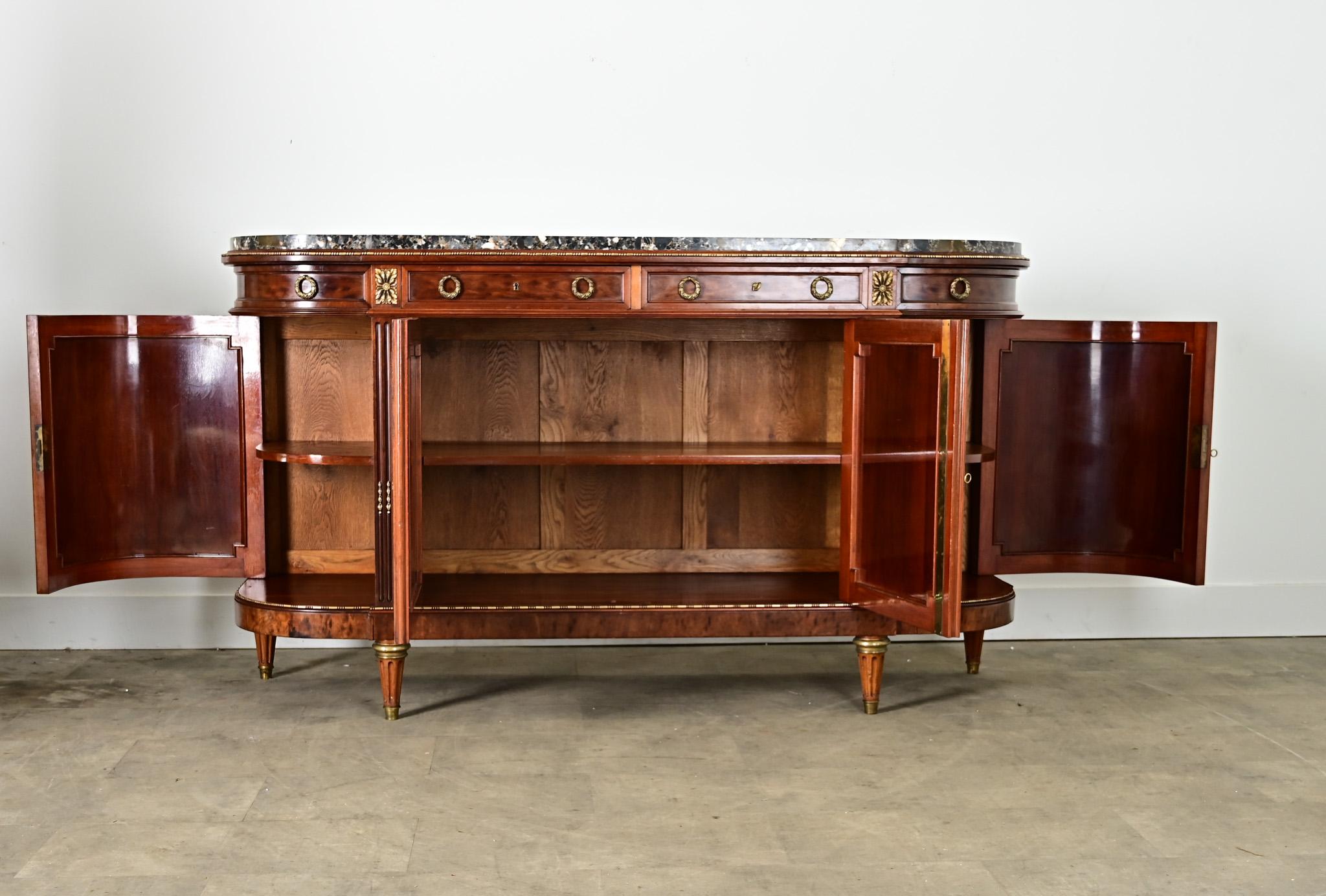 Enfilada francesa del siglo XIX estilo Luis XVI Demilune en venta 2