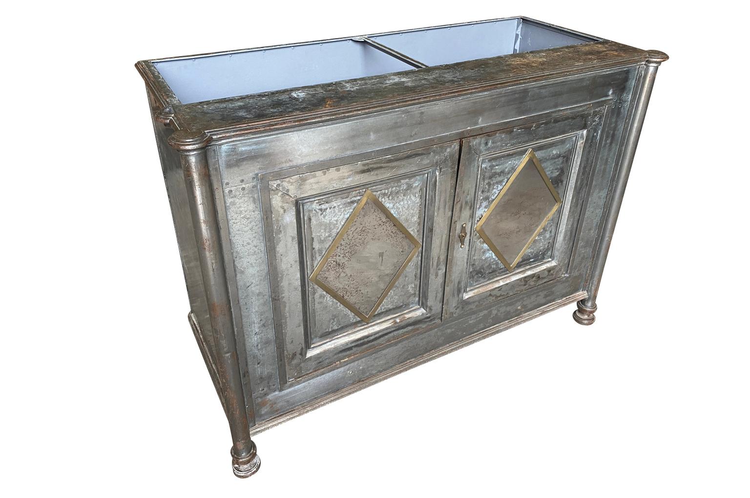 French 19th Century Deux Corps Cabinet For Sale 6