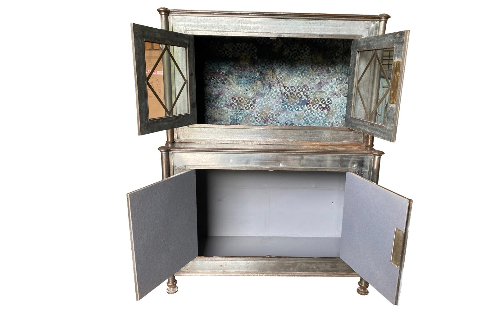 French 19th Century Deux Corps Cabinet For Sale 7