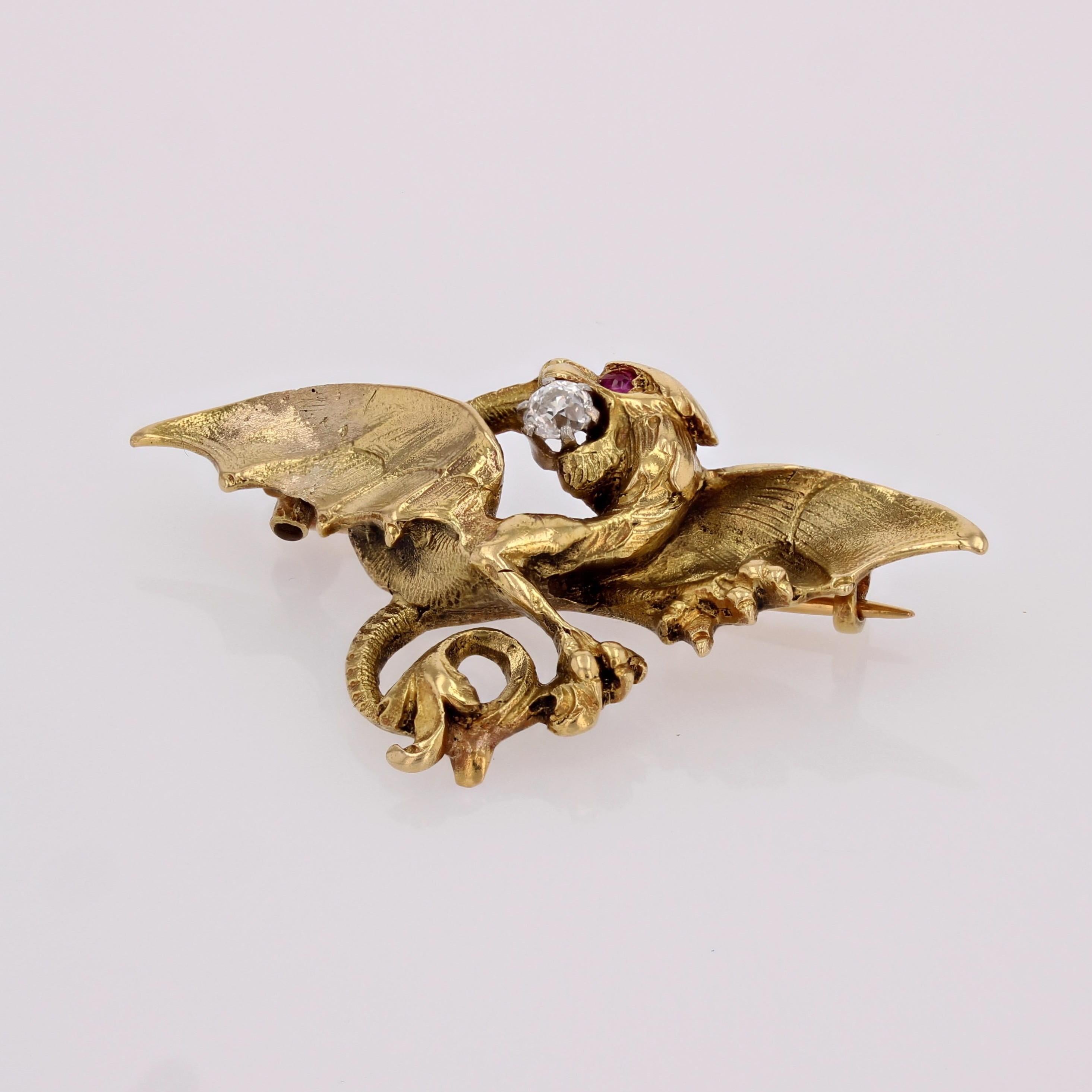 French 19th Century Diamond Ruby 18 Karat Yellow Gold Chimera Brooch In Good Condition For Sale In Poitiers, FR