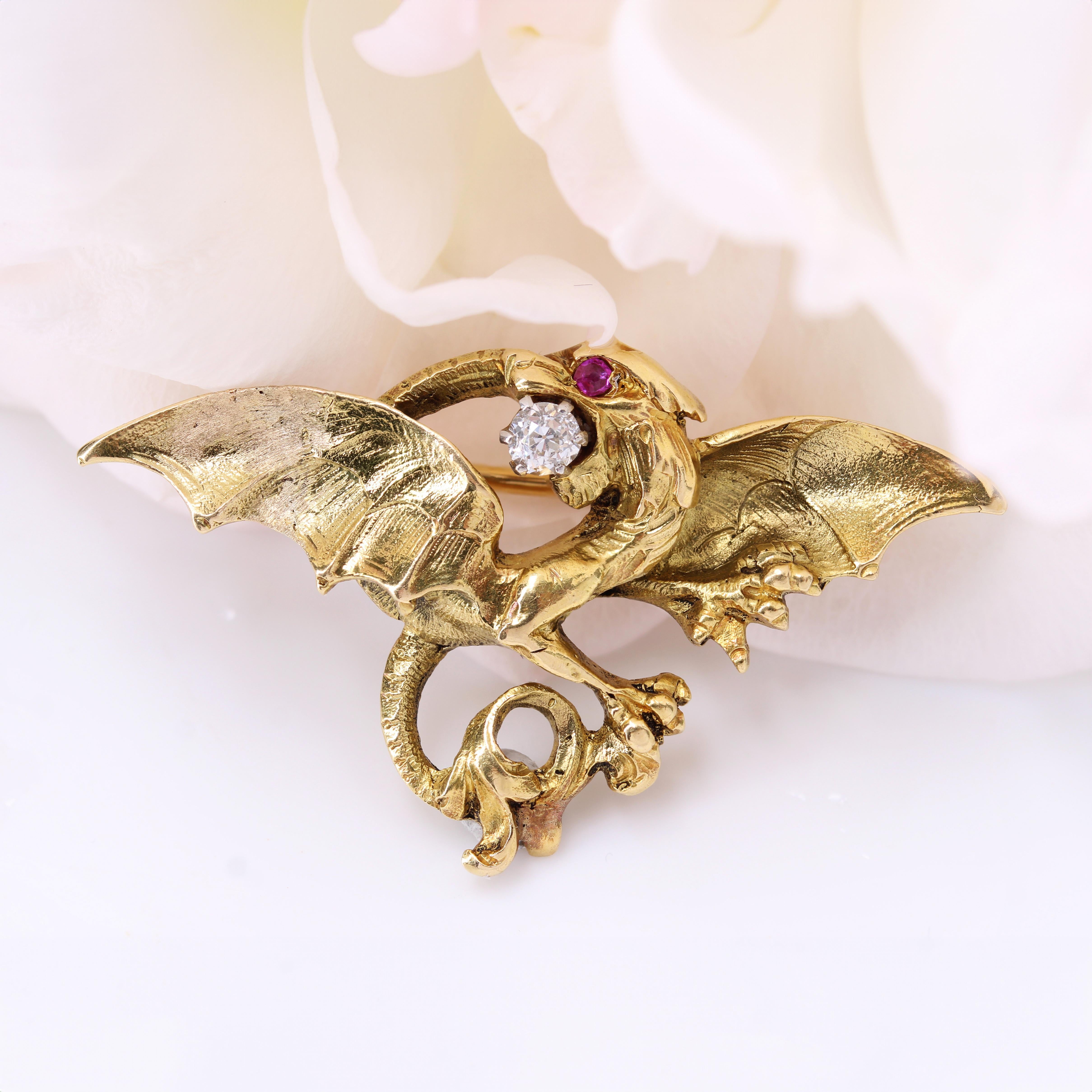 French 19th Century Diamond Ruby 18 Karat Yellow Gold Chimera Brooch For Sale 3