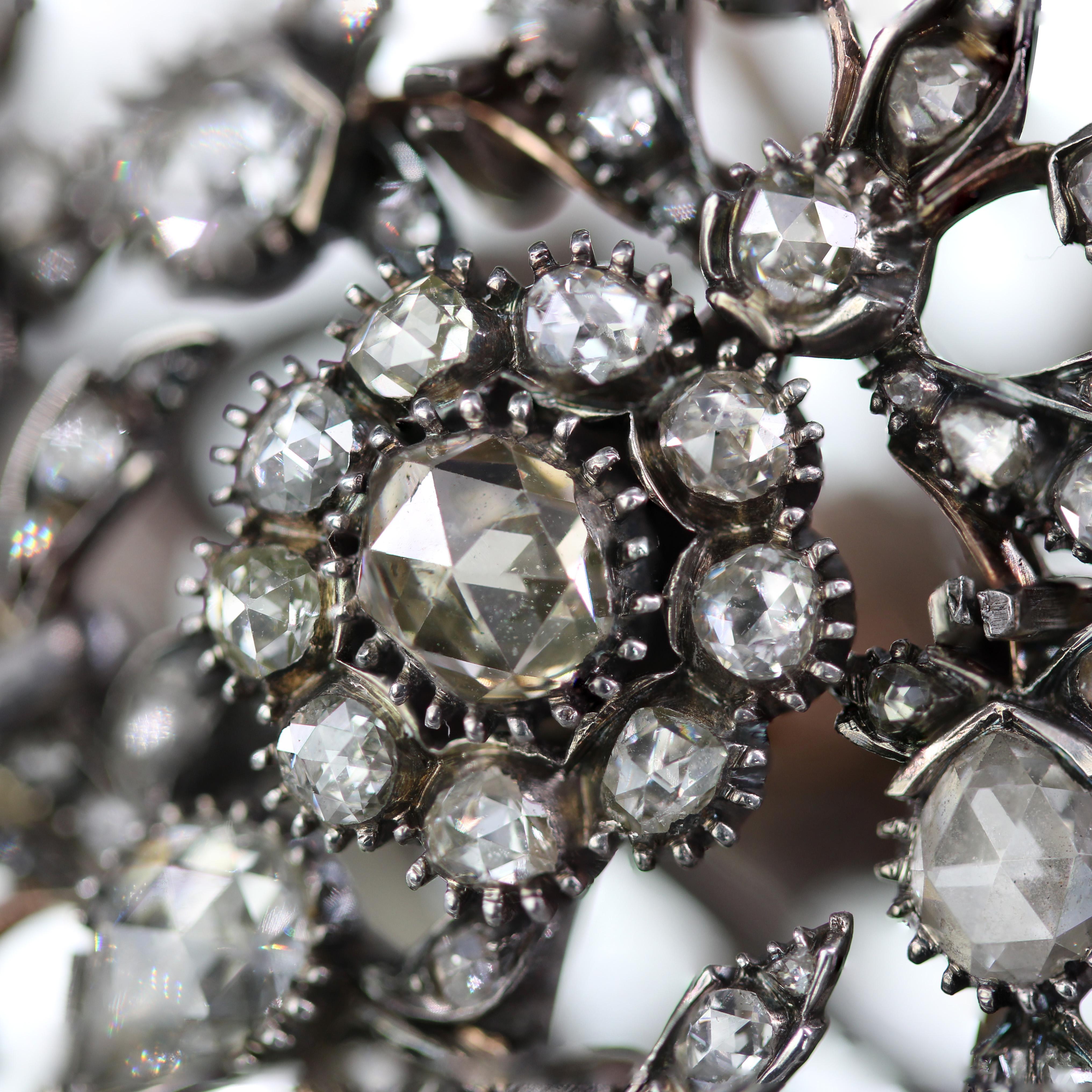 French 19th Century Diamonds 18 Karat Gold Silver Brooch Pendant For Sale 7