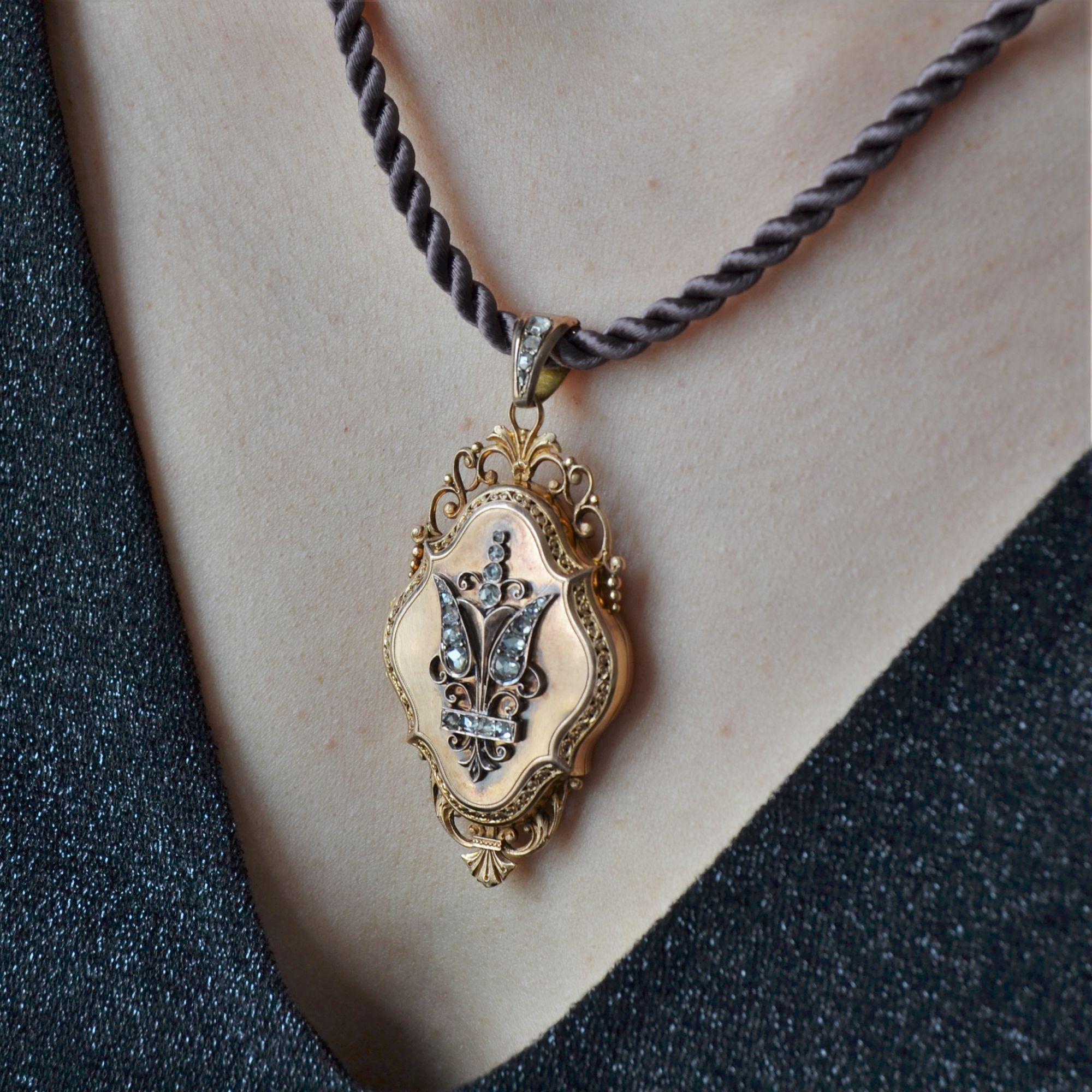 Franzsische Medaillon-Anhnger aus 18 Karat Rosgold mit Diamanten aus dem 19. Jahrhundert im Angebot 4