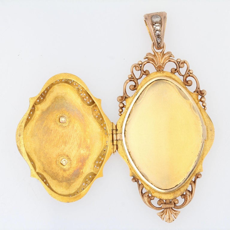 French 19th Century Diamonds 18 Karat Rose Gold Locket Pendant For Sale 3