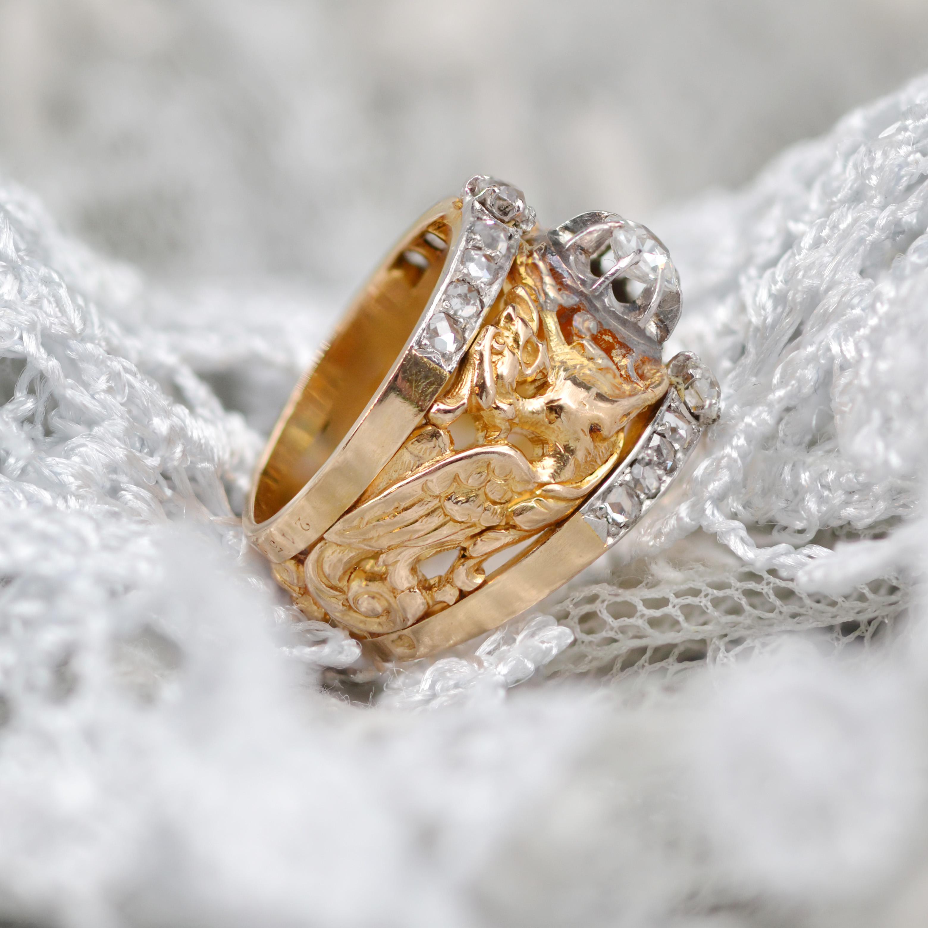 Bague à anneau en or jaune 18 carats, diamants du 19e siècle et chimères françaises en vente 6