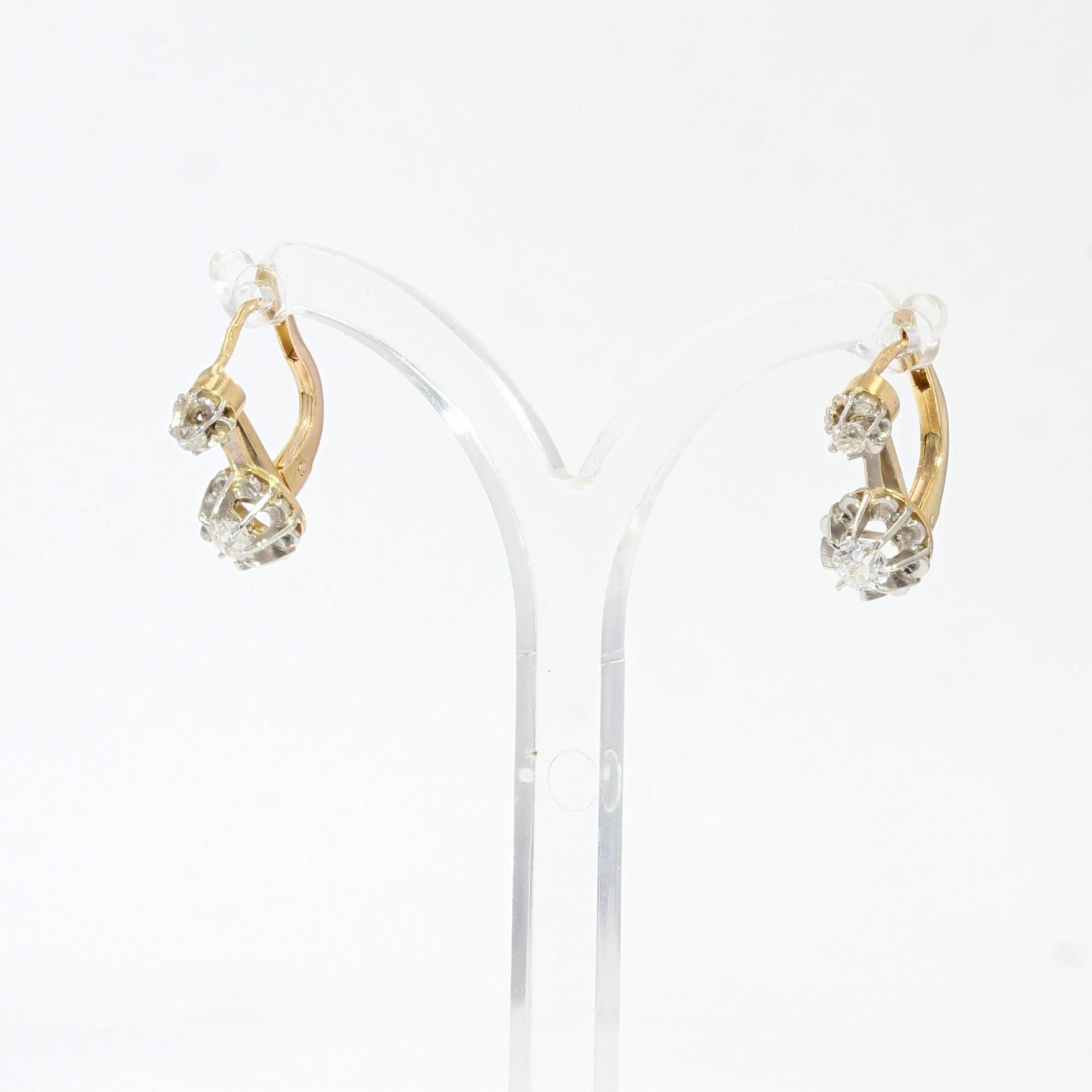 Pendants d'oreilles en or jaune 18 carats et platine avec diamants, France, XIXe siècle Excellent état - En vente à Poitiers, FR