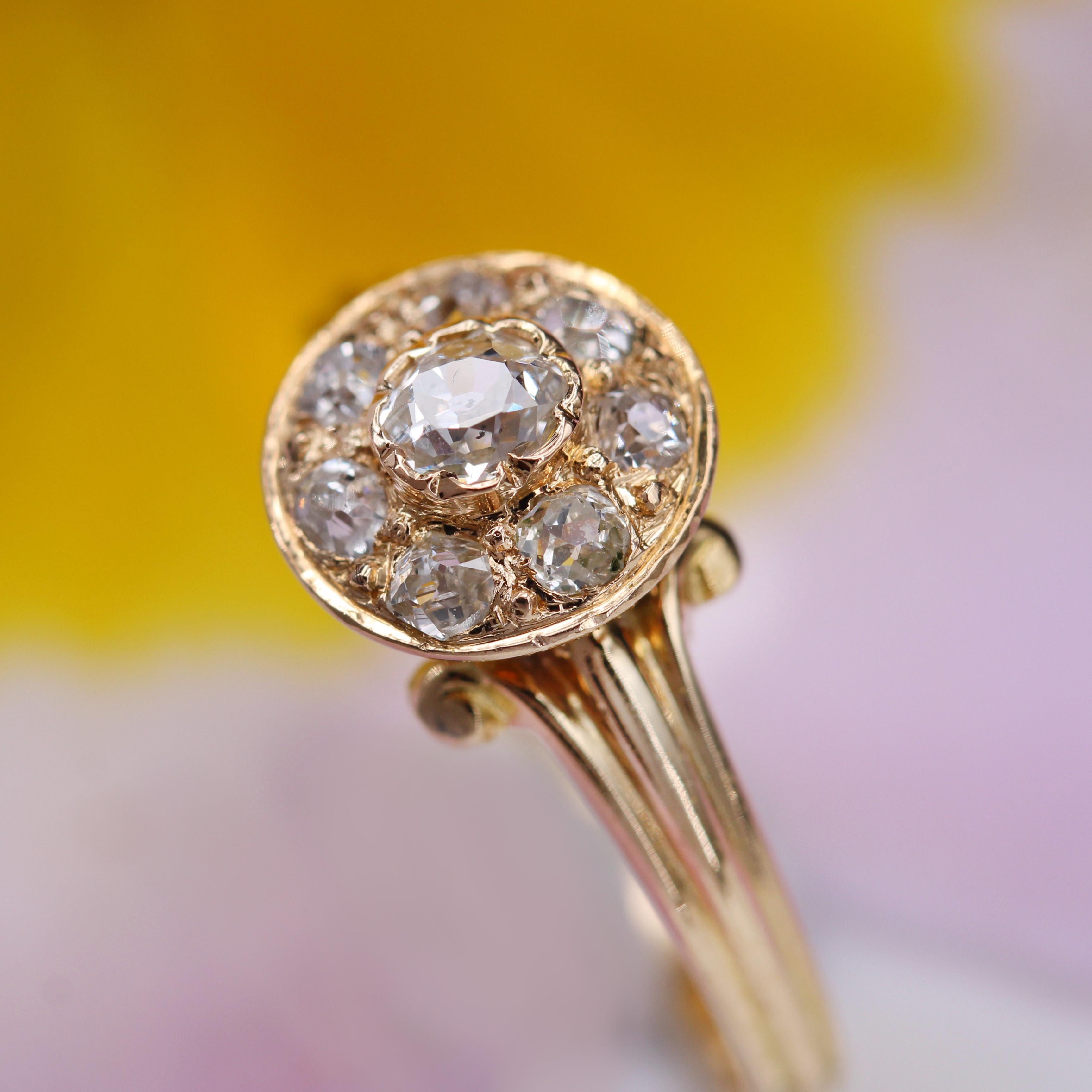 French 19th Century Diamonds 18 Karat Yellow Gold Round Shape Ring For Sale 3