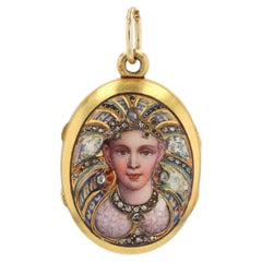 French 19th Century Diamonds Enamel 18 karat Yellow Gold Locket Pendant