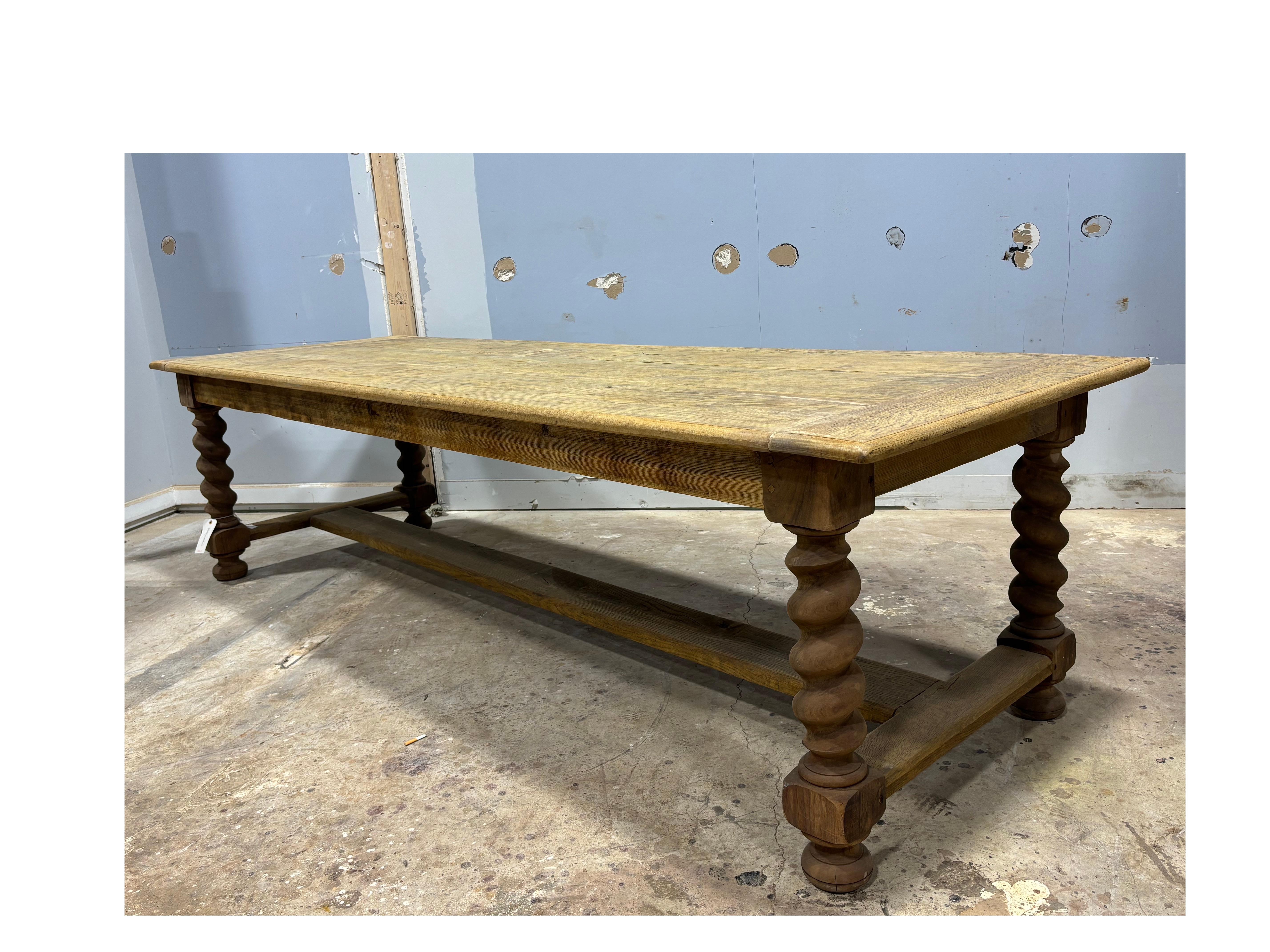 French 19th Century Dining Room Table In Good Condition For Sale In Stockbridge, GA