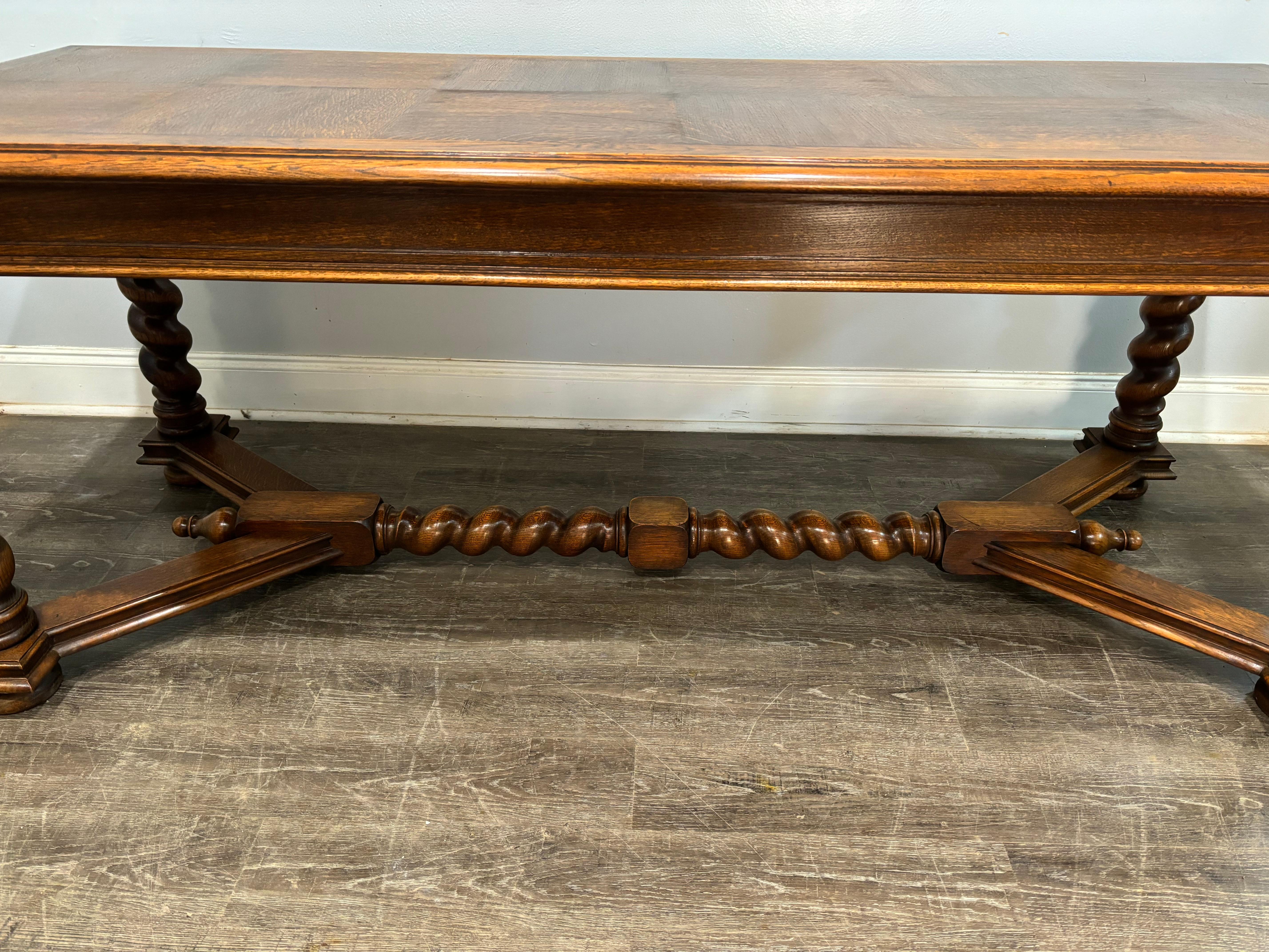 French 19th Century Dining Table For Sale 1
