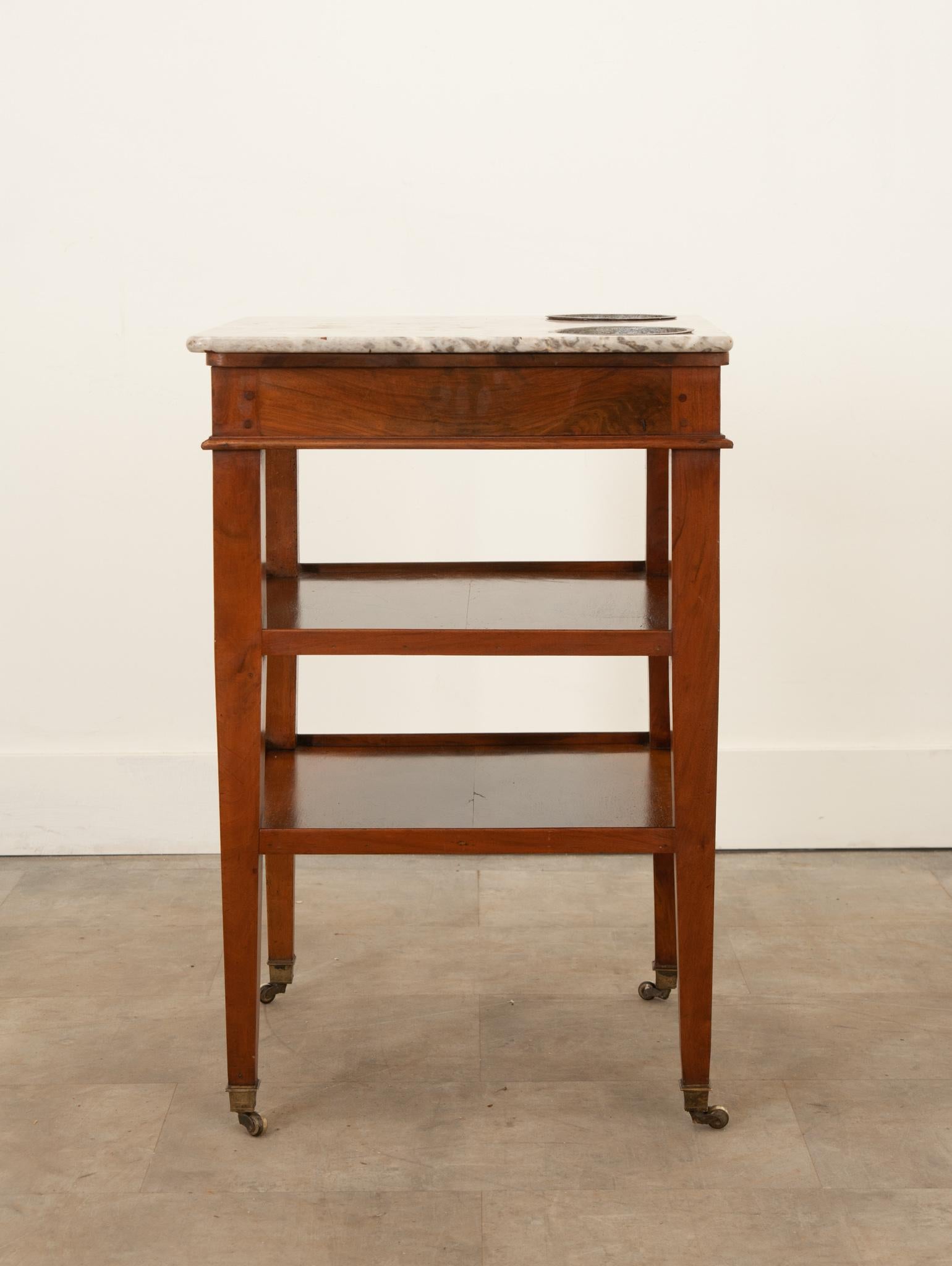 French 19th Century Directoire Walnut Rafraichissoir For Sale 4