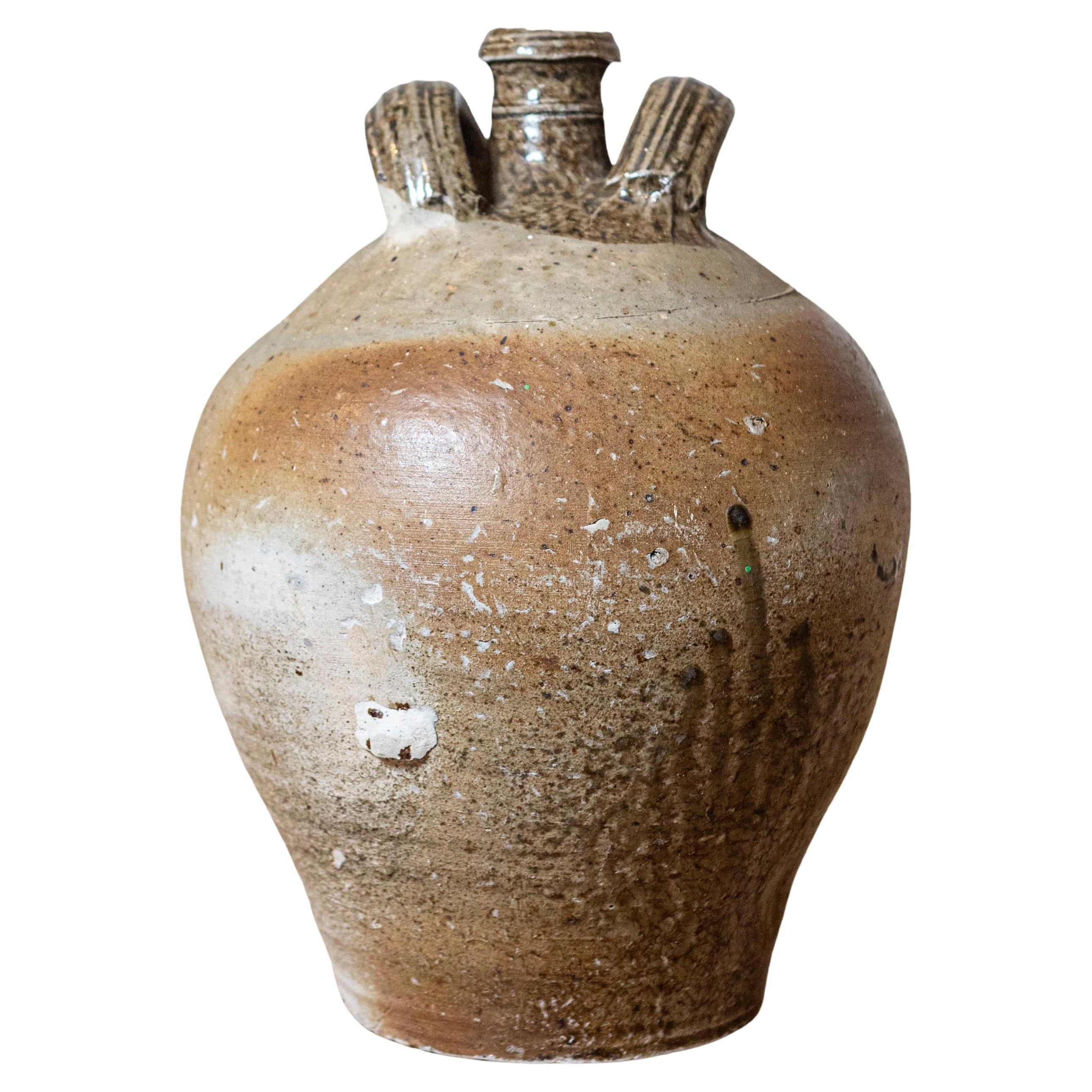 Pichet en poterie à glaçure marron à double poignée du 19ème siècle avec caractère rustique en vente