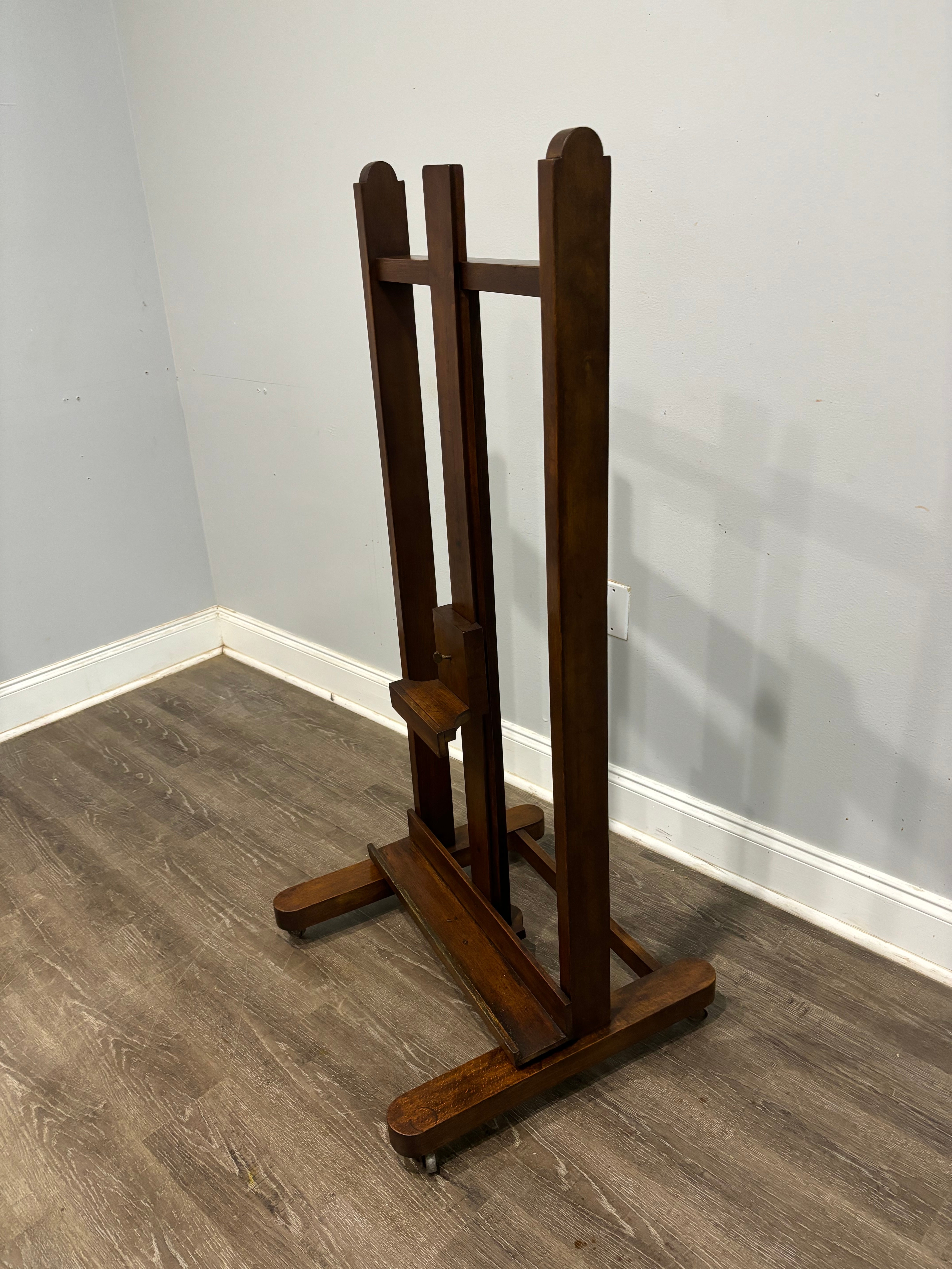 French 19th Century Easel In Good Condition For Sale In Stockbridge, GA
