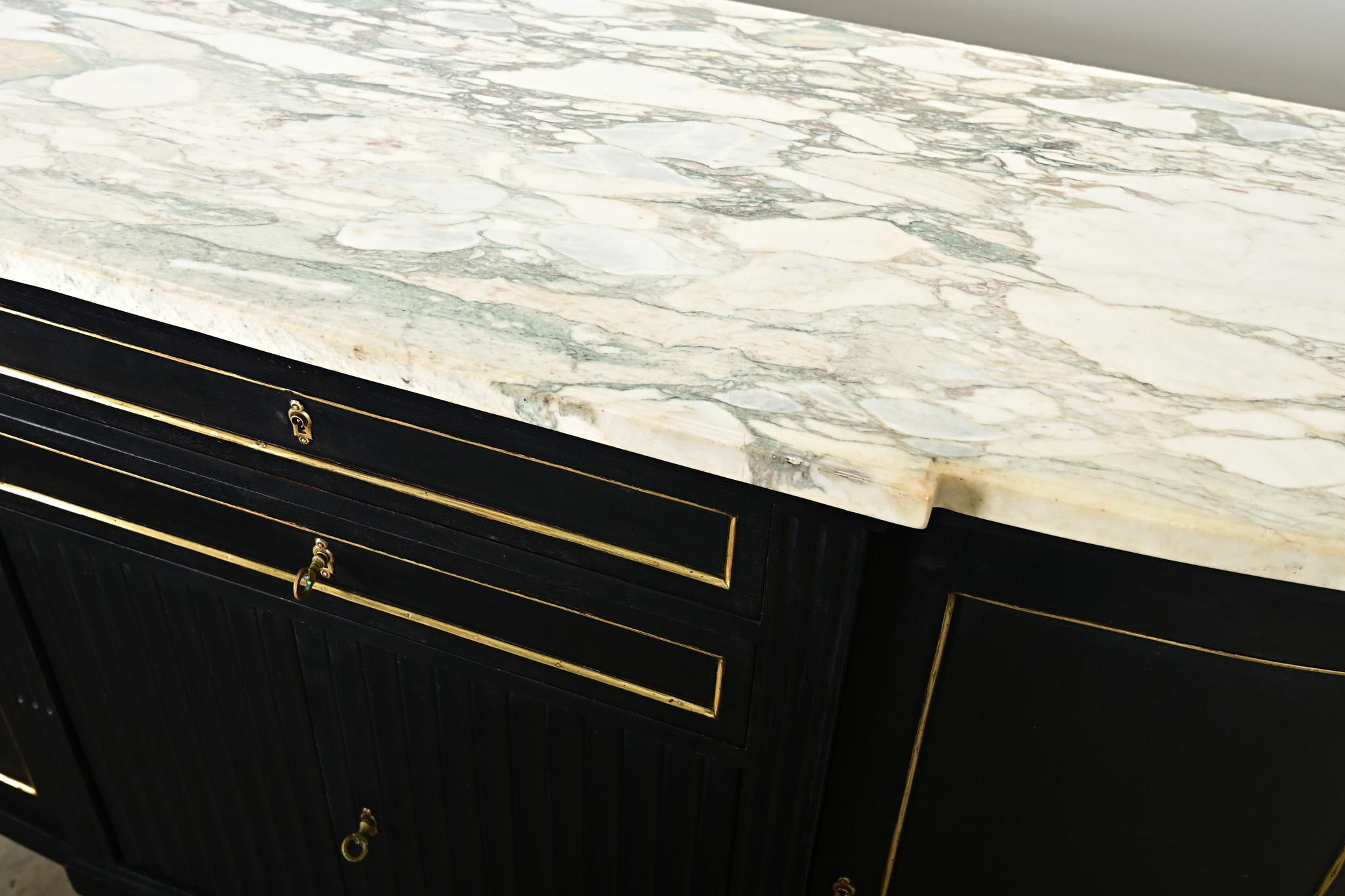 Enfilade française du 19ème siècle ébonisée de style Louis XVI en vente 10