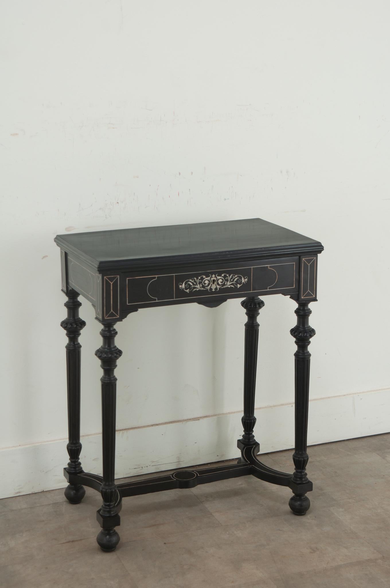 French 19th Century Ebonized & Inlay Vanity In Good Condition For Sale In Baton Rouge, LA
