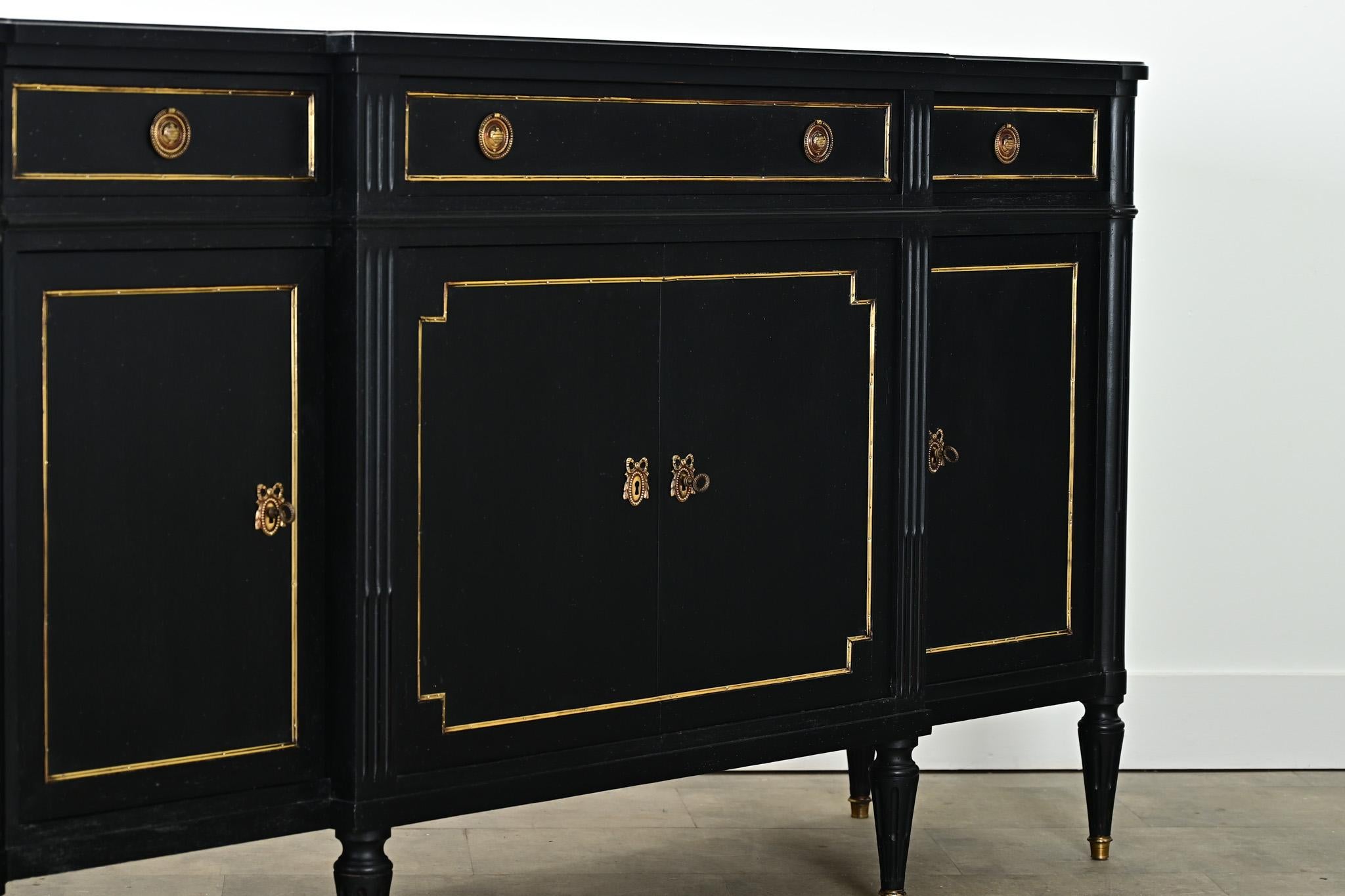 Enfilada Francesa Estilo Luis XVI Ebonizada Siglo XIX en venta 4
