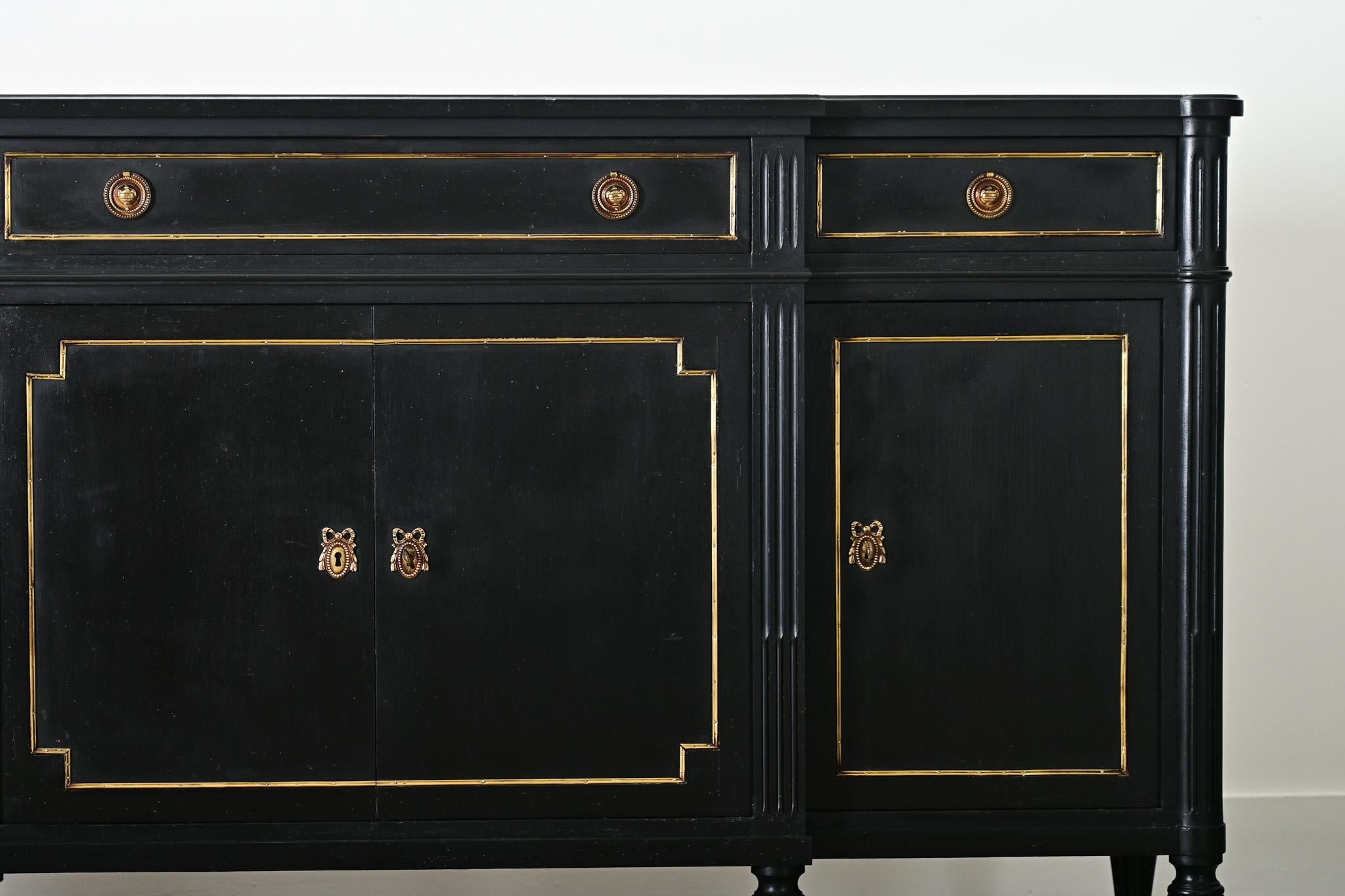 Enfilada Francesa Estilo Luis XVI Ebonizada Siglo XIX Vaciado en venta