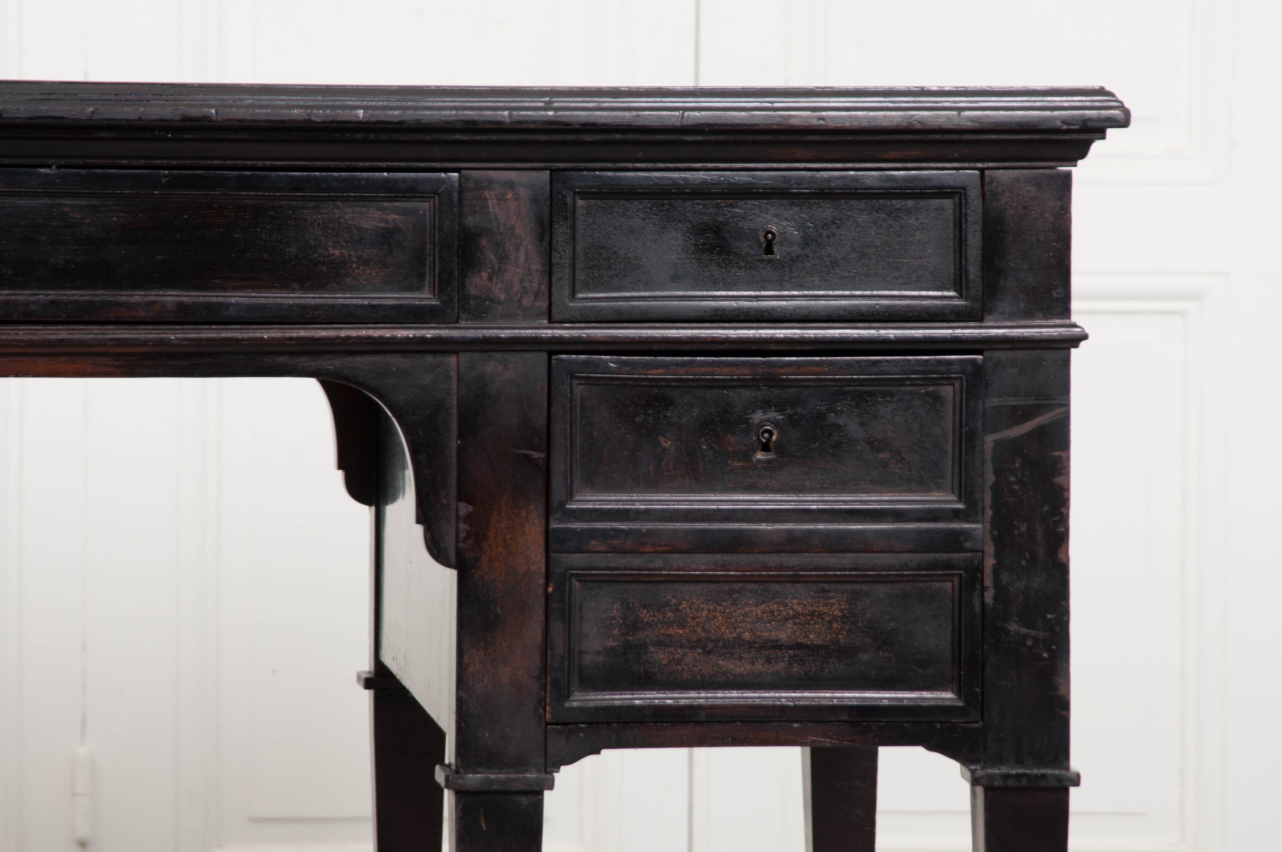 French 19th Century Ebonized Directoire-Style Desk In Good Condition In Baton Rouge, LA