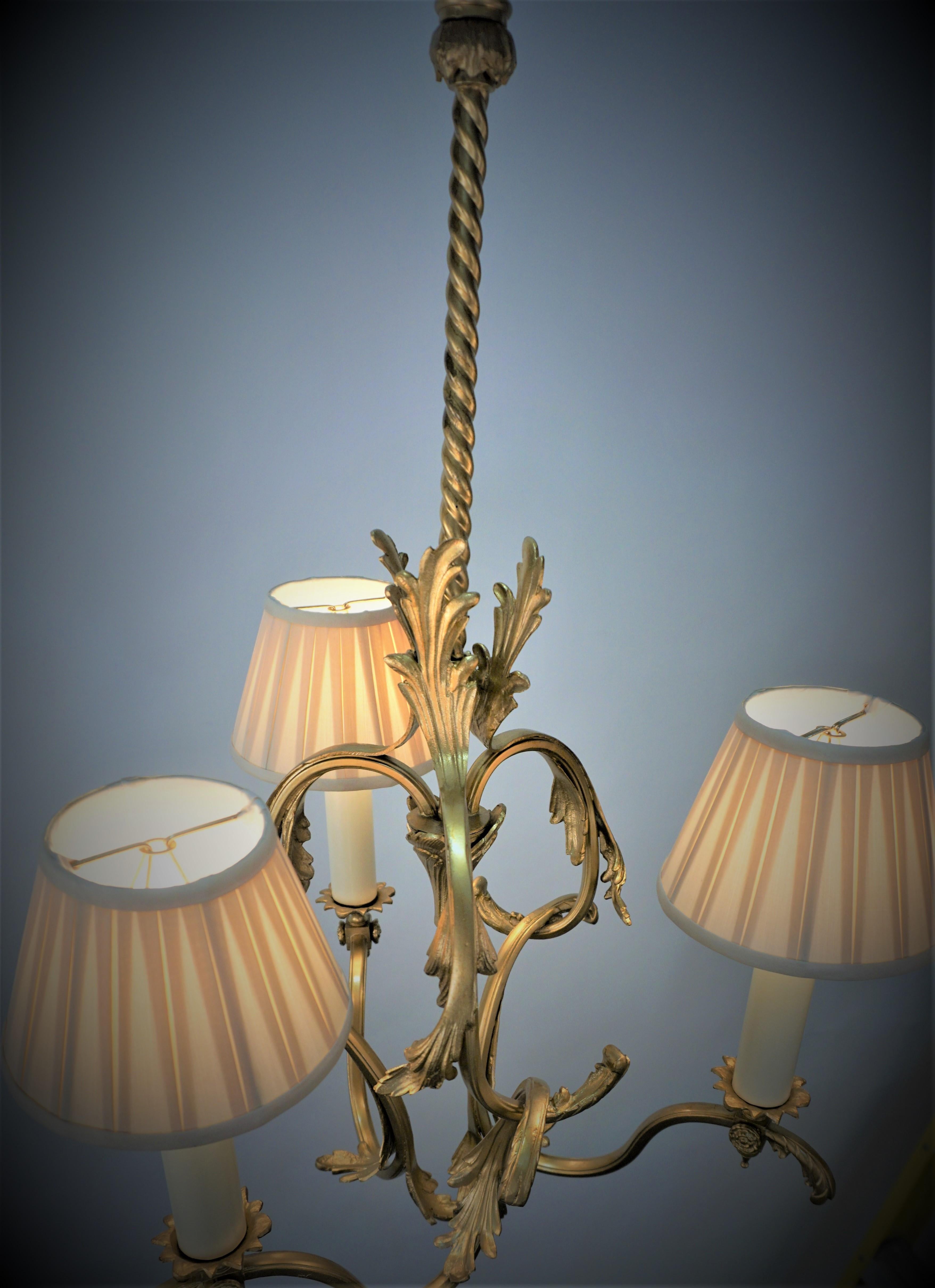French 19th Century Electrified Bronze Gas Chandelier For Sale 2