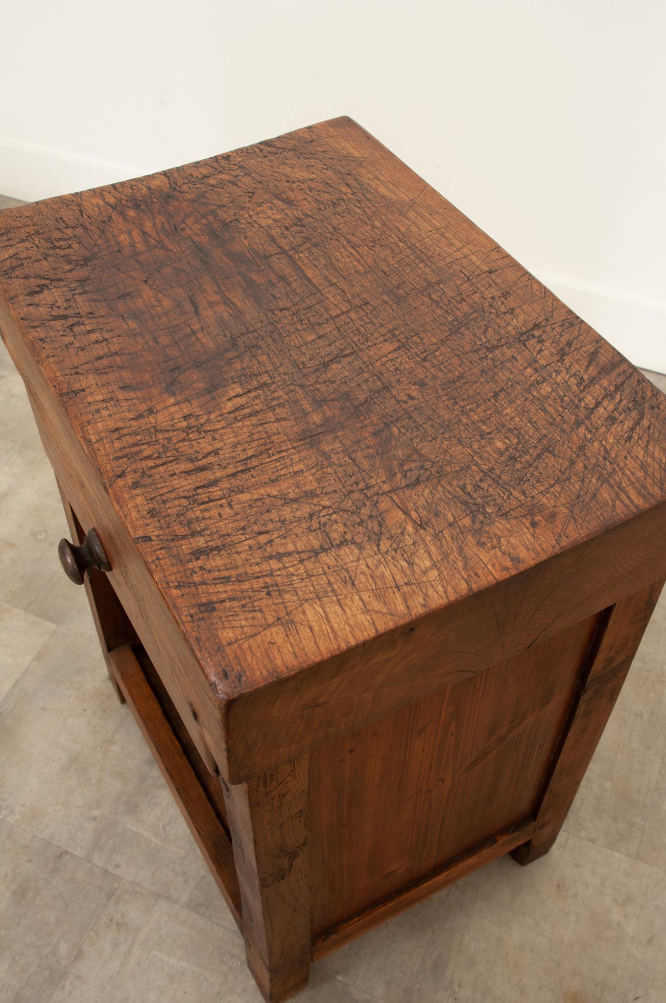 French 19th Century Elm Chopping Block Cabinet For Sale 4