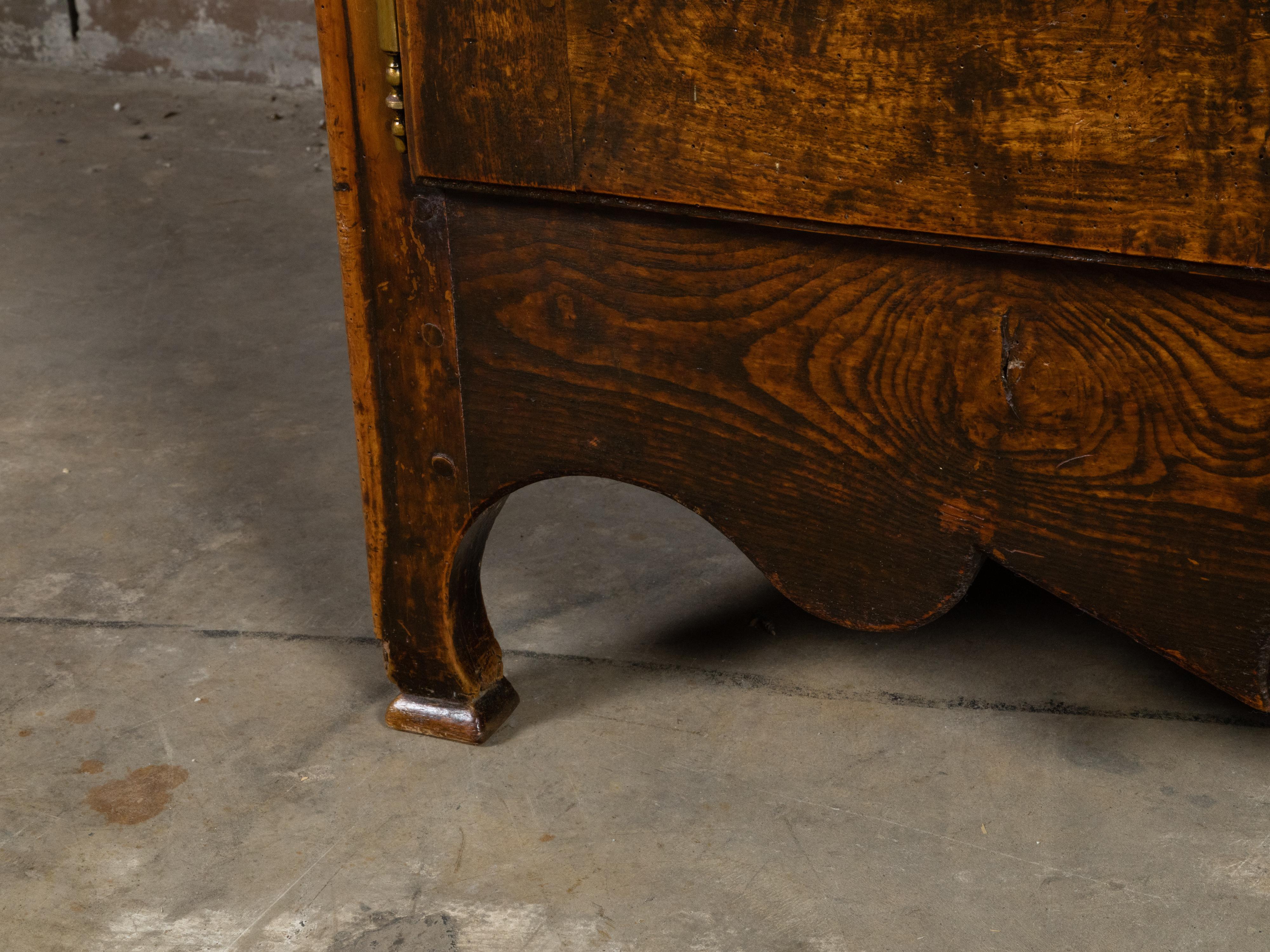 Elfenbeinfarbenes Vaisselier aus dem 19. Jahrhundert mit offenen Einlegeböden, Türen und Schubladen im Angebot 5