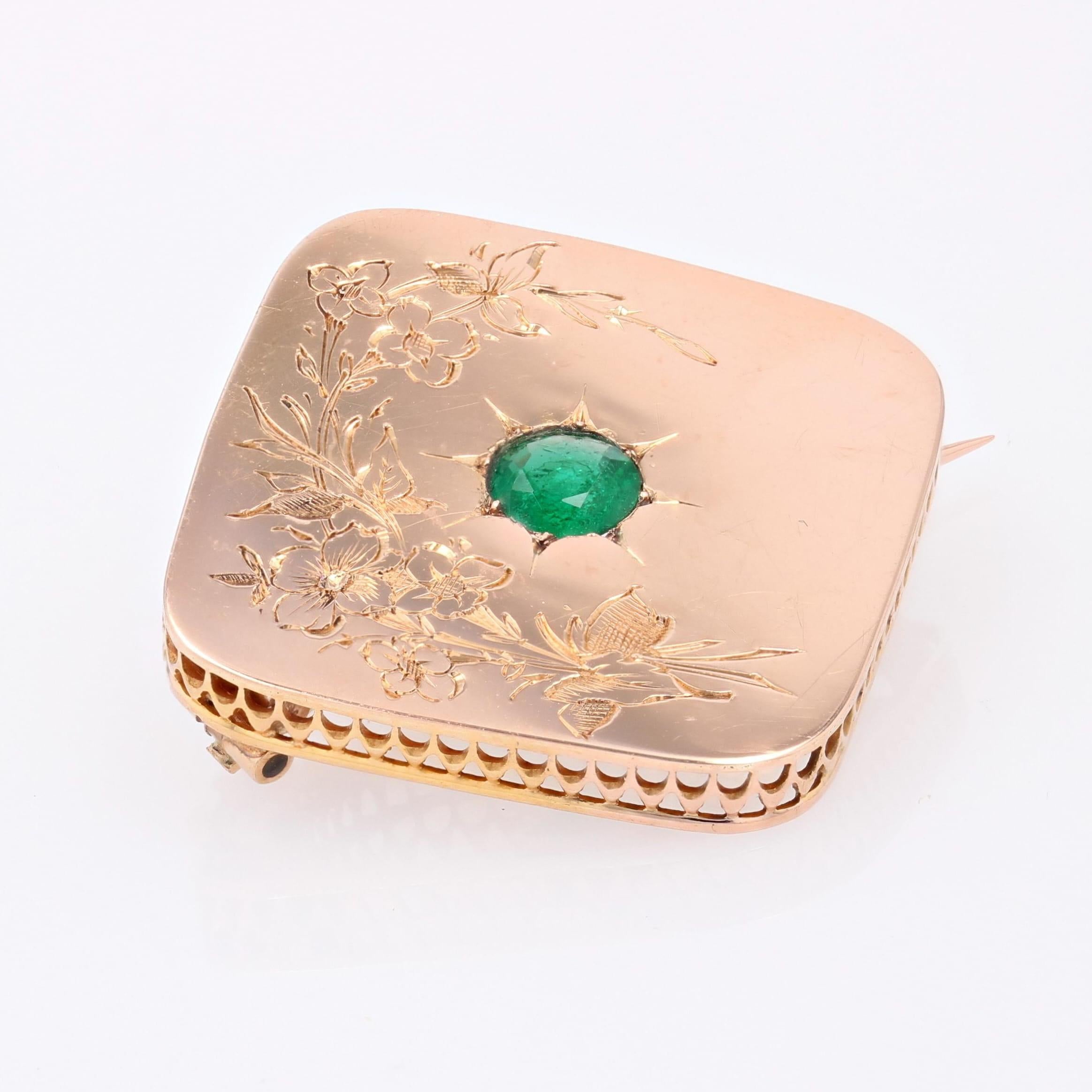 French 19th Century Emerald 18 Karat Rose Gold Brooch For Sale 2